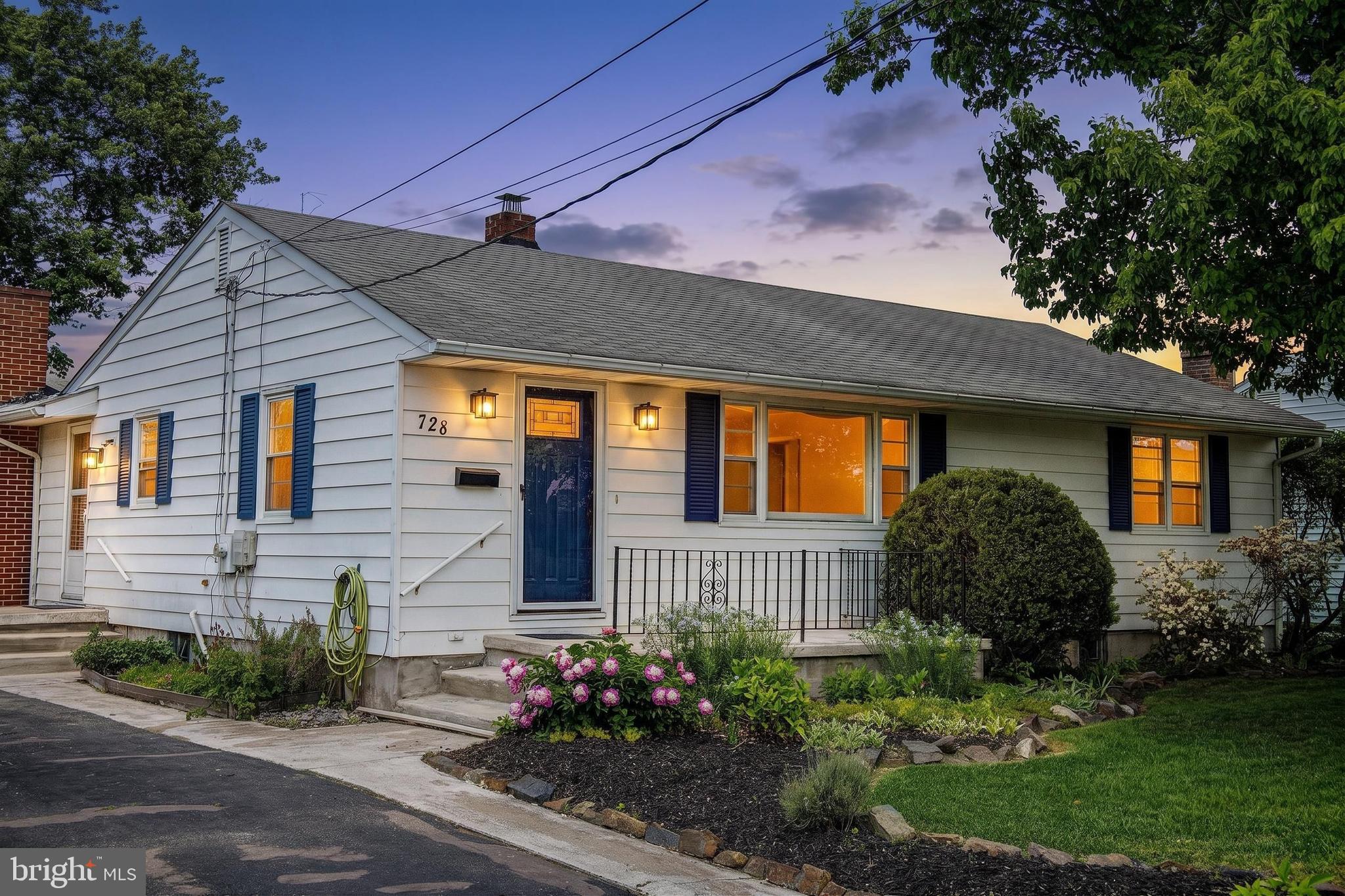 HILLSDALE - Residential