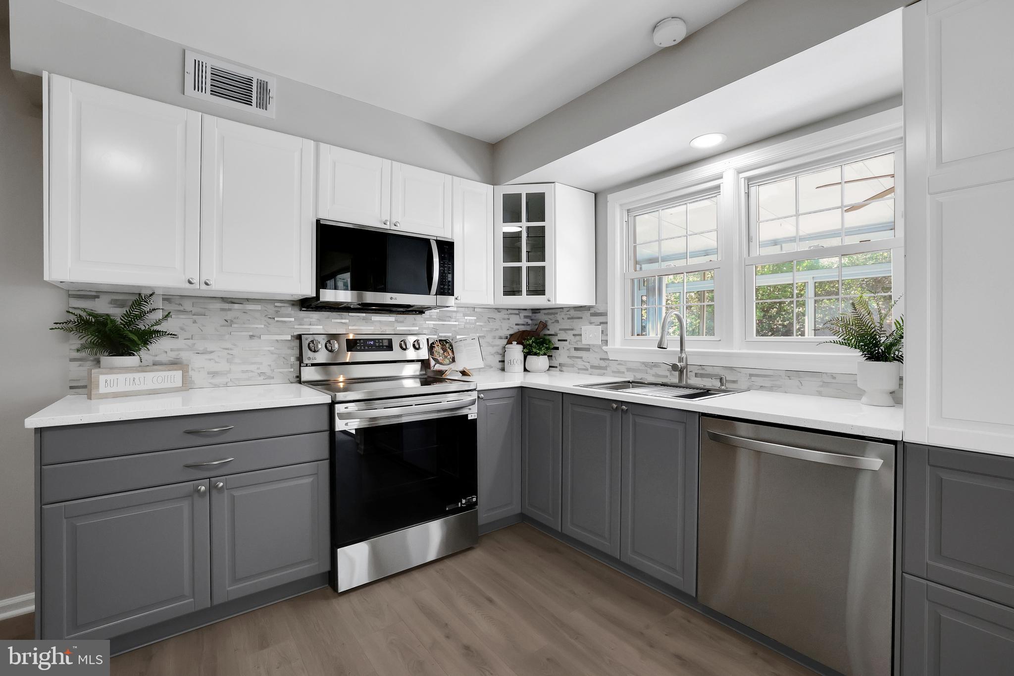 FOREST KNOLLS - Residential