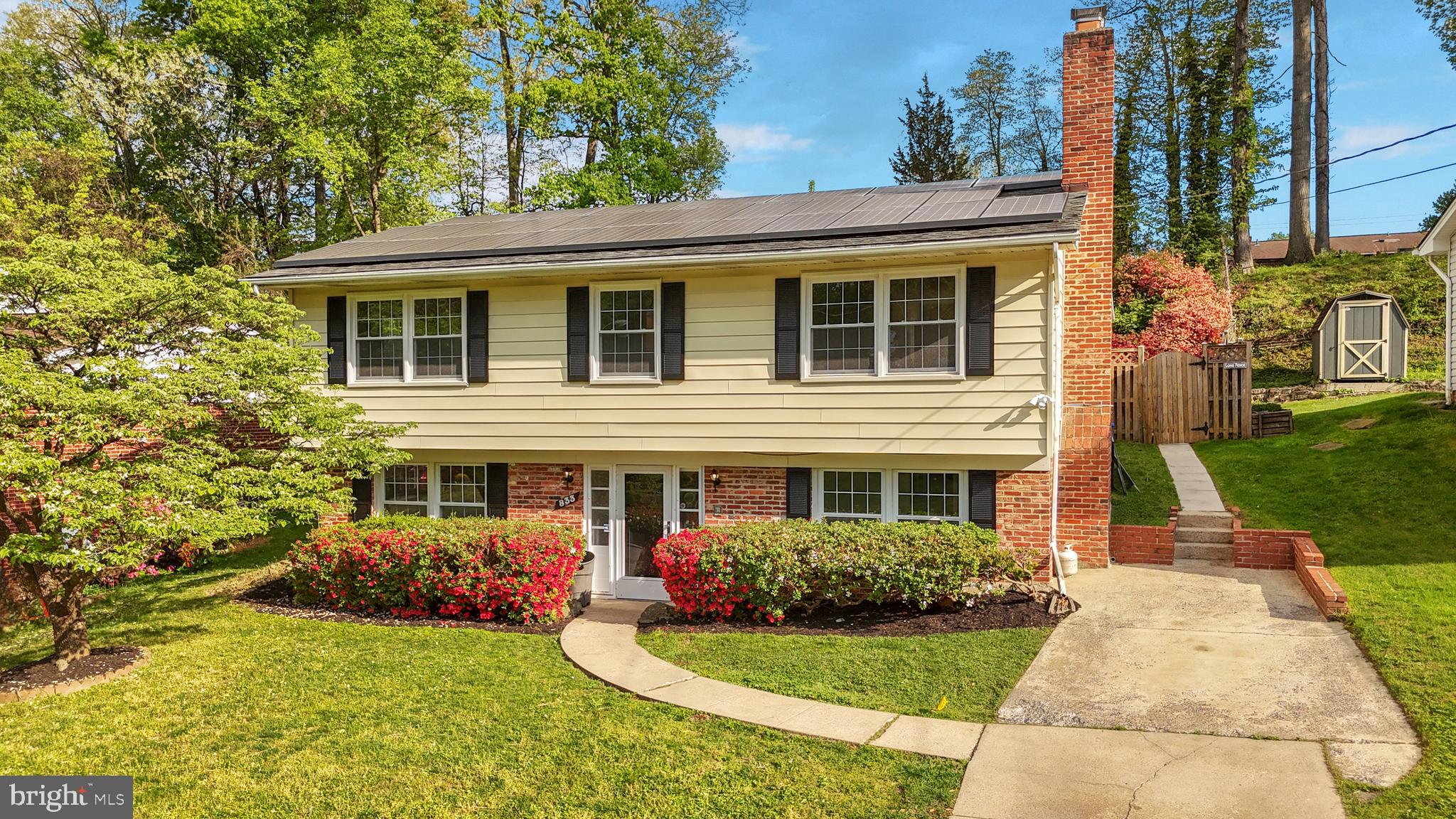 FOREST KNOLLS - Residential