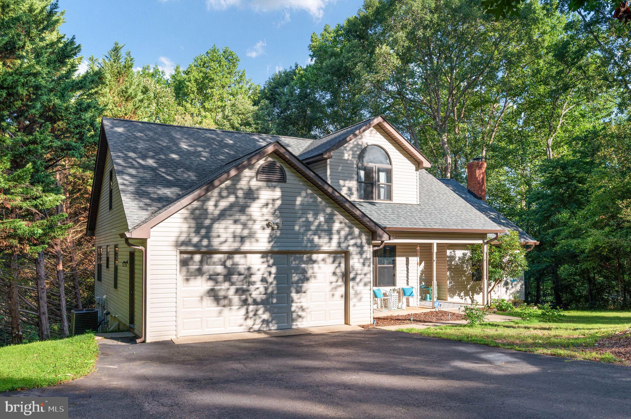 LAKE WILDERNESS - Residential