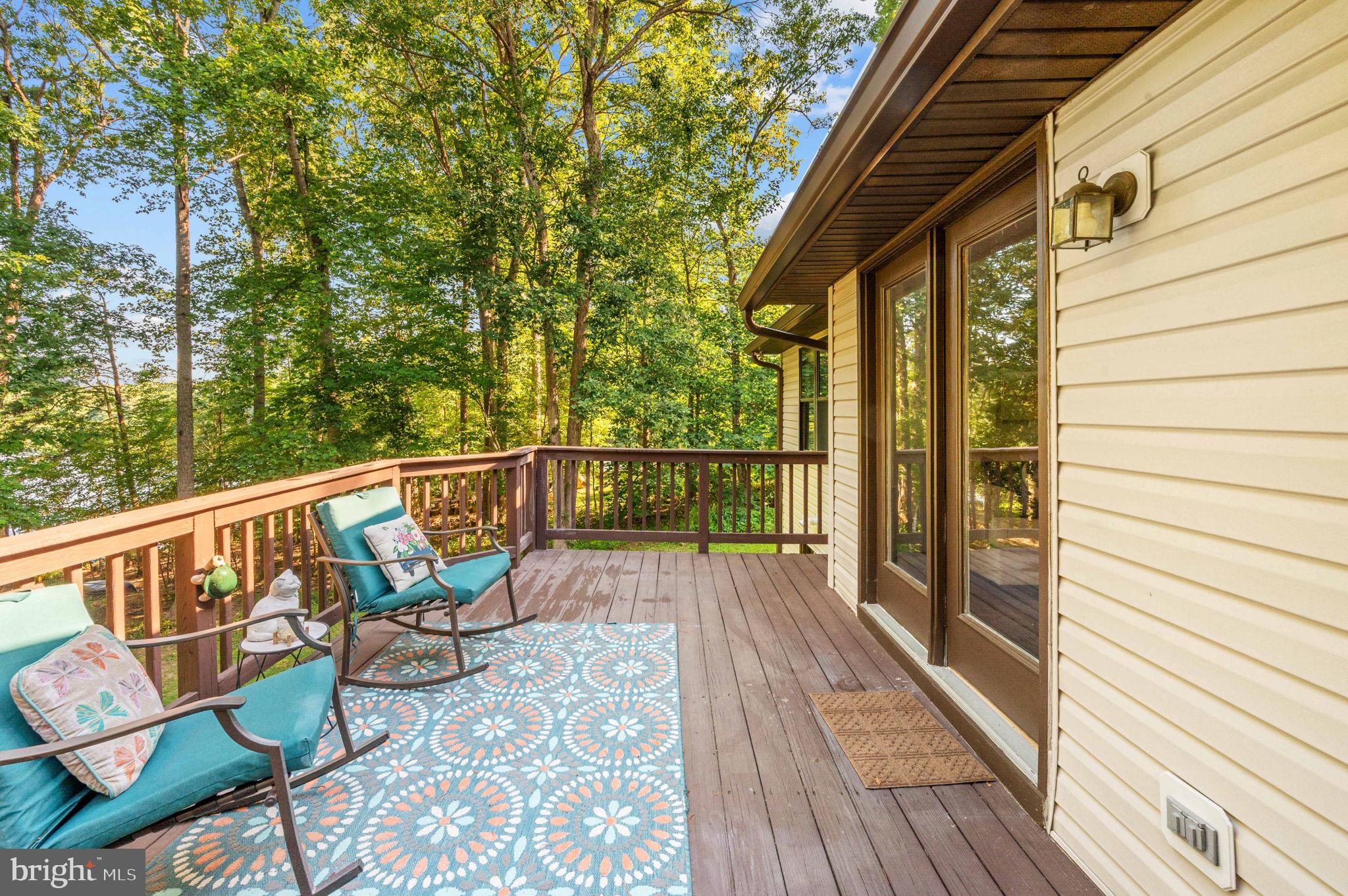 LAKE WILDERNESS - Residential