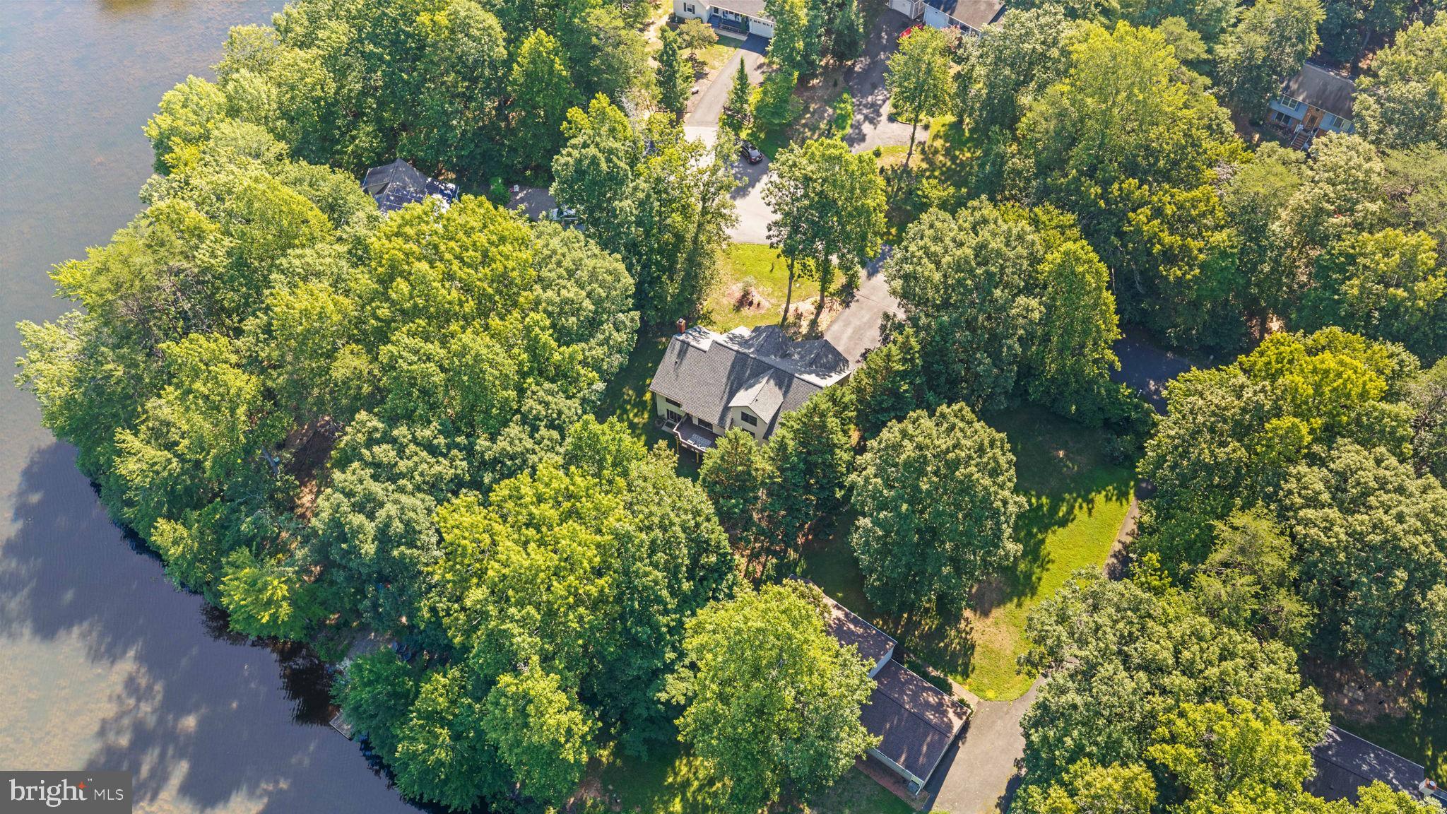 LAKE WILDERNESS - Residential