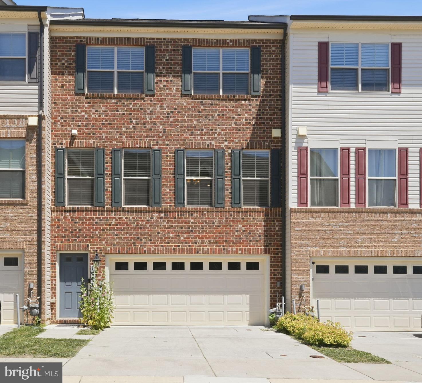 AMBER RIDGE - Residential