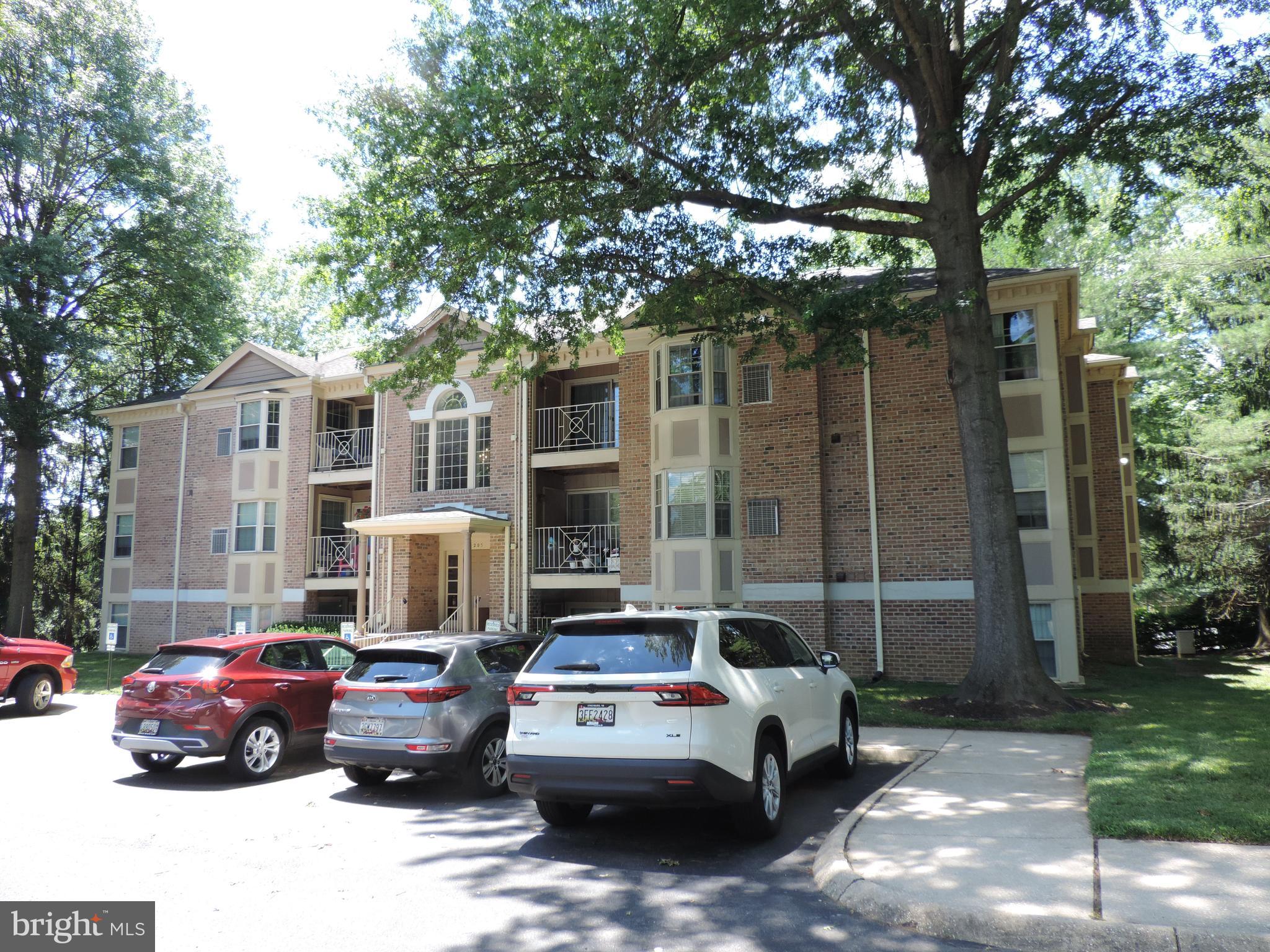 THE POINTE - Residential