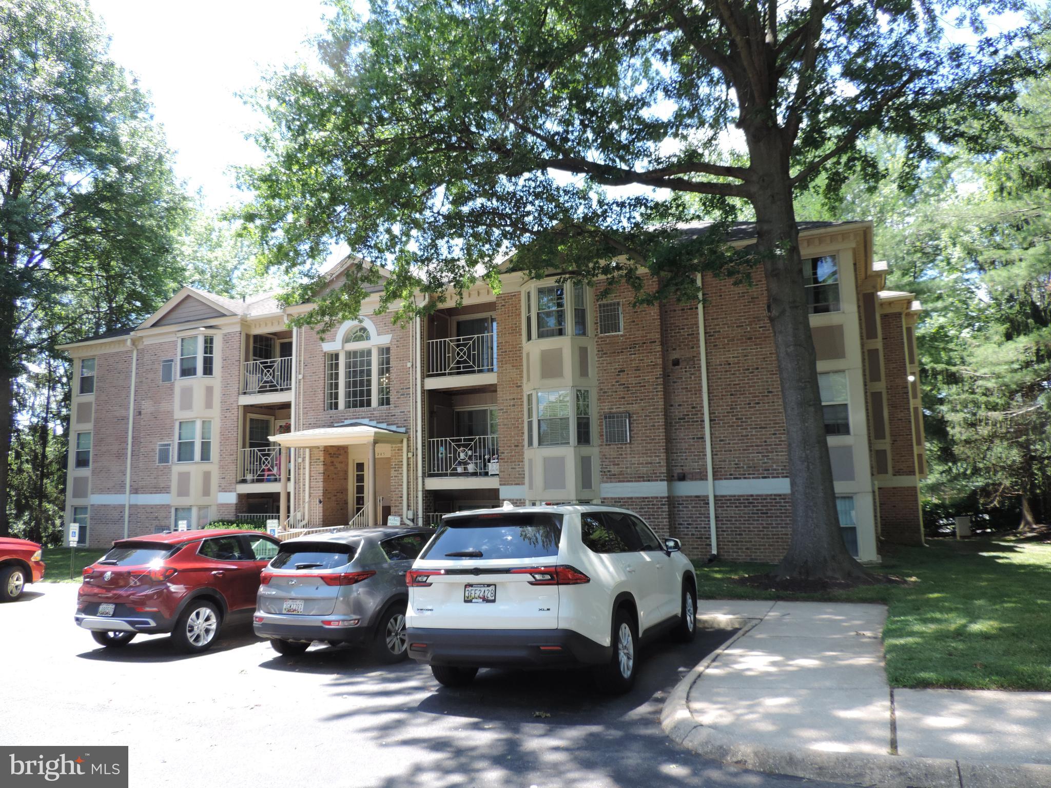 THE POINTE - Residential