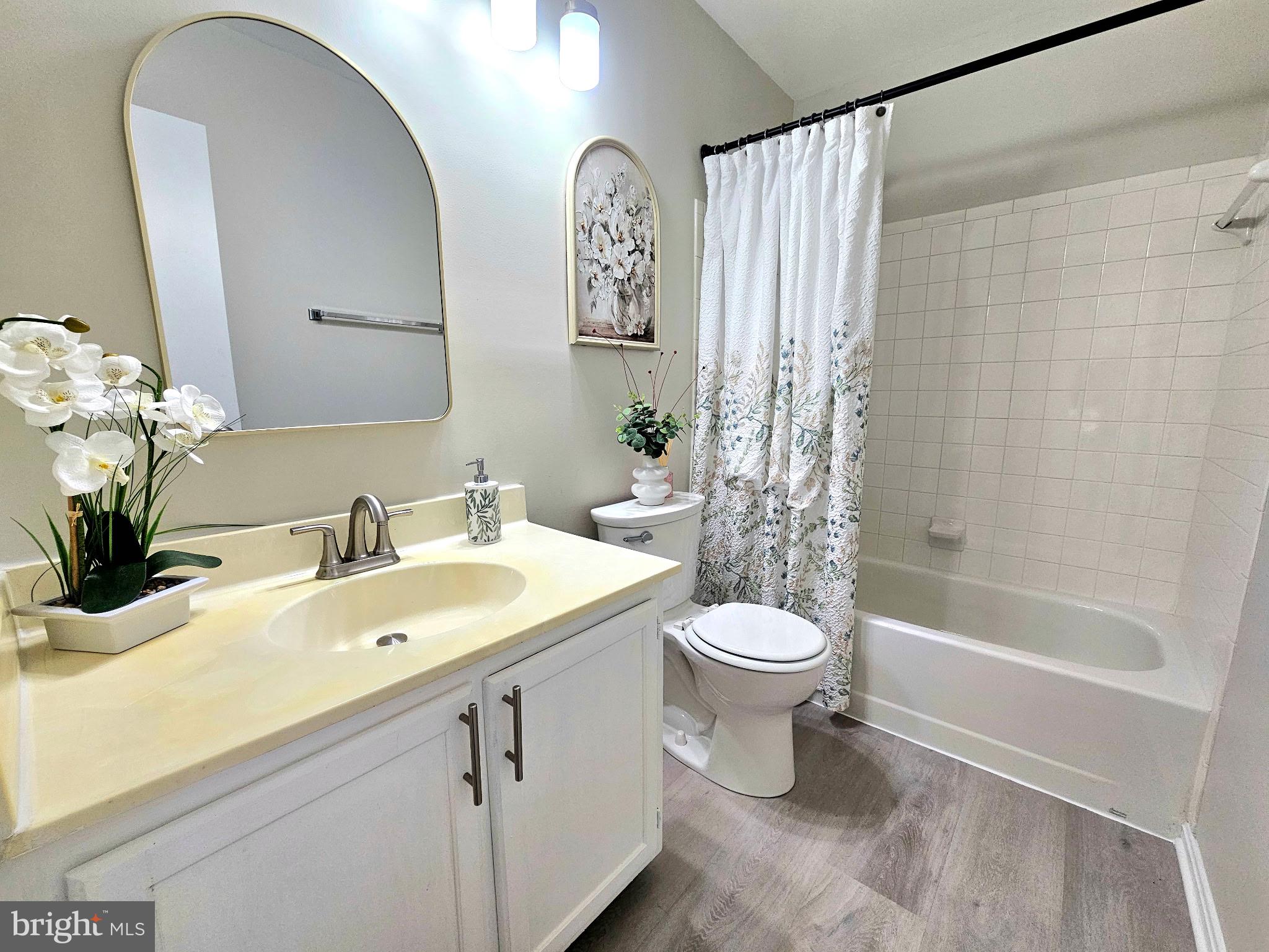 LONGMEAD CROSSING - Residential