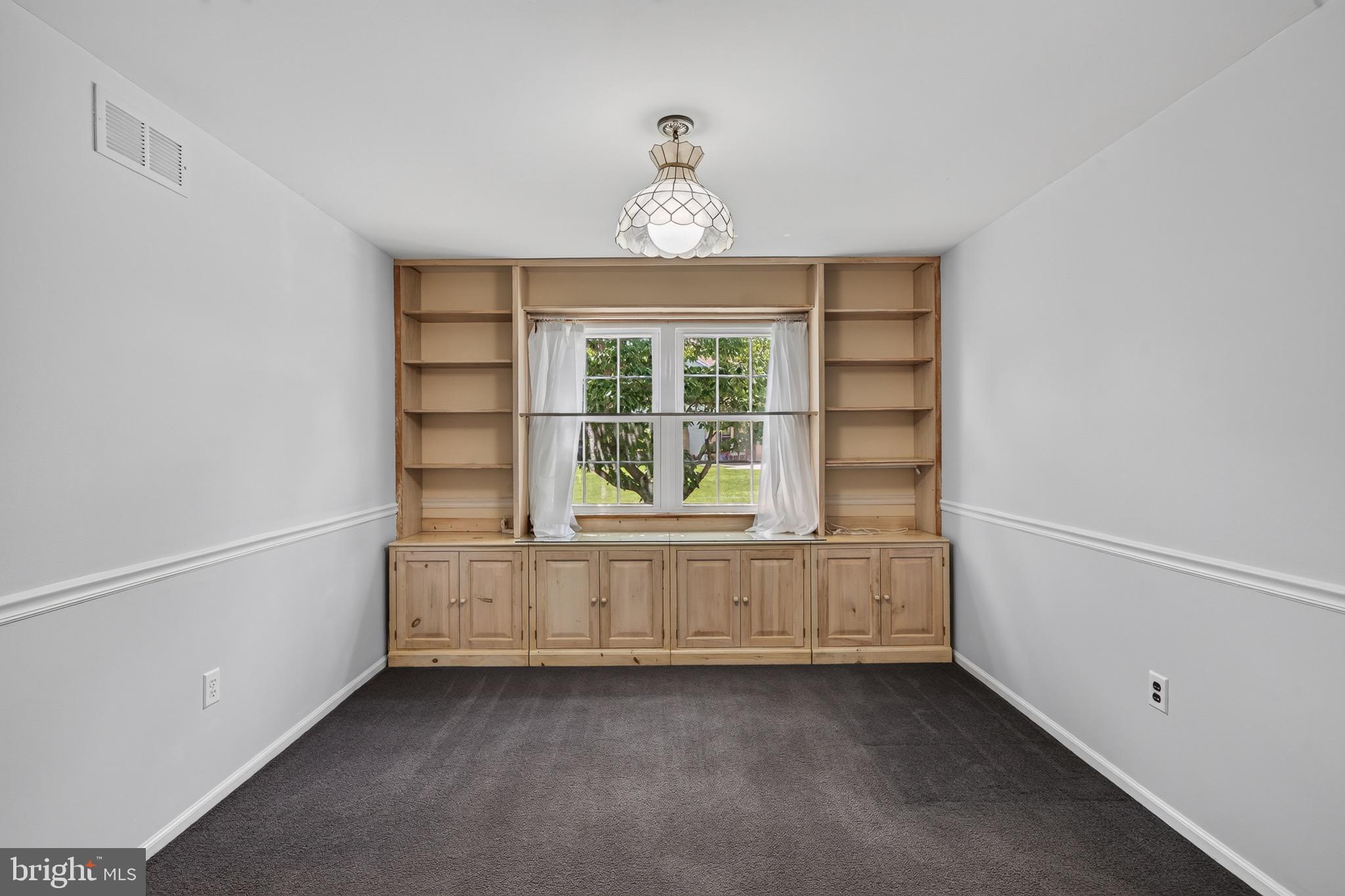 FAIR HILLS - Residential