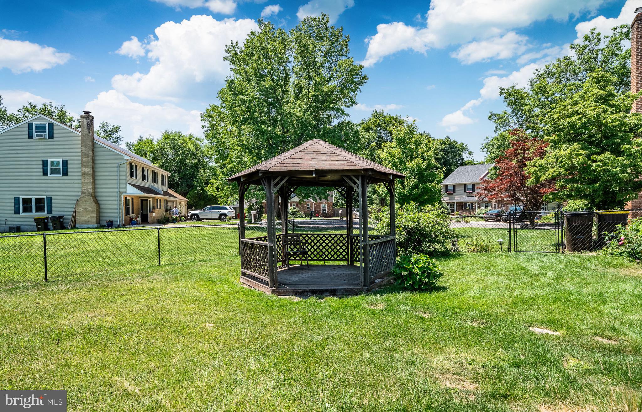 FAIR HILLS - Residential
