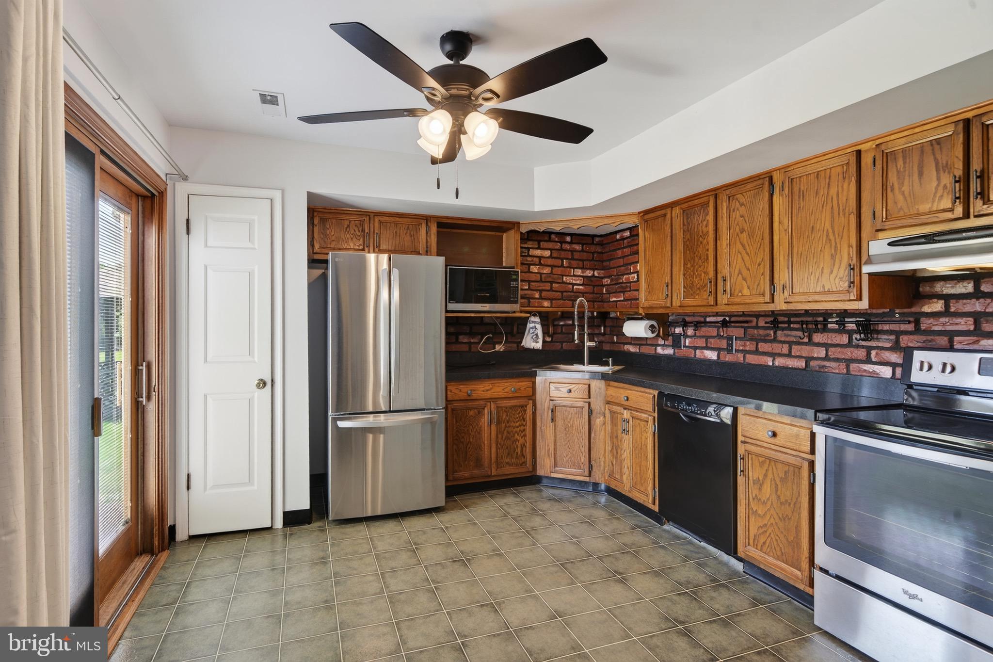 FAIR HILLS - Residential
