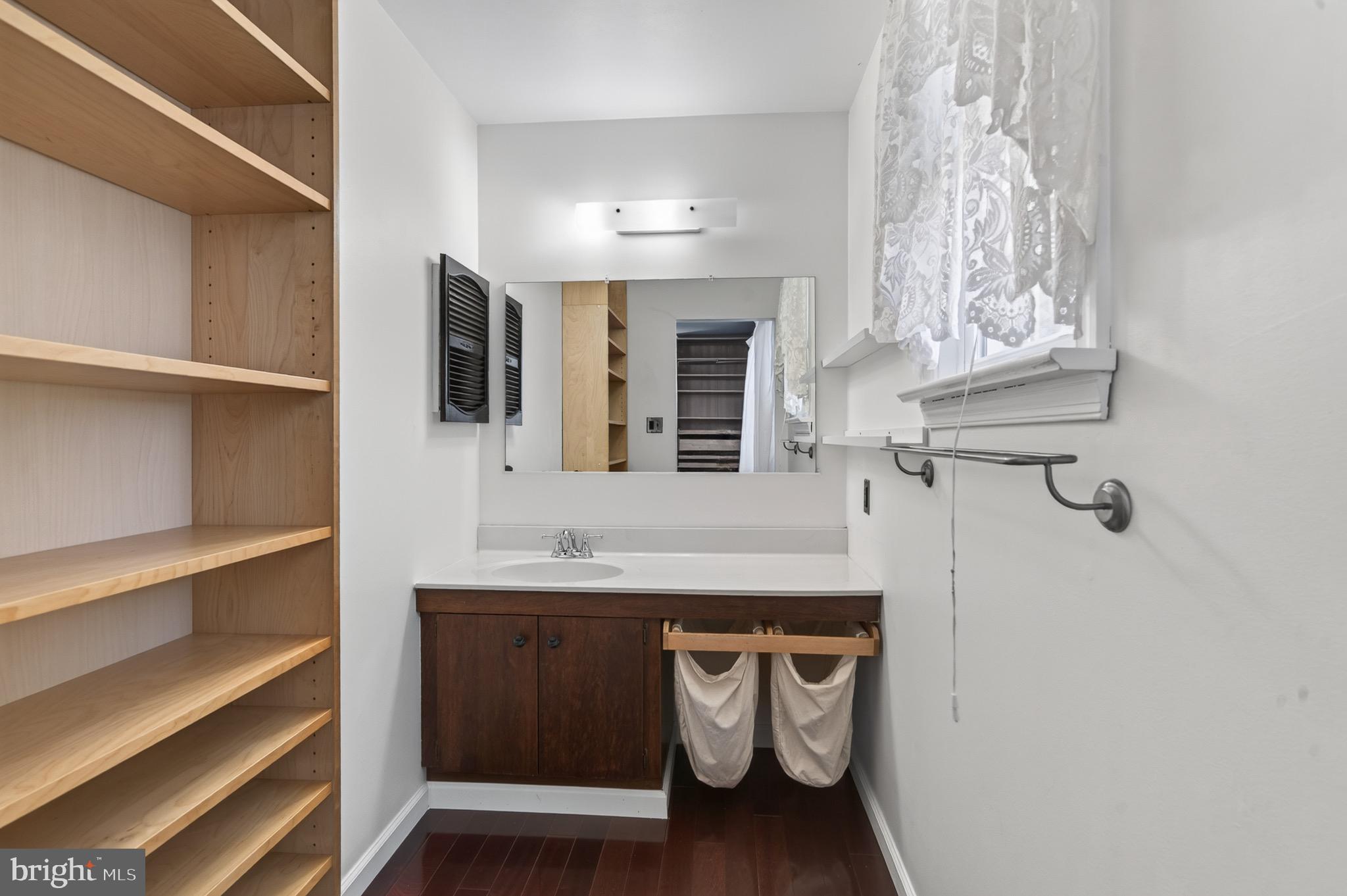 FAIR HILLS - Residential