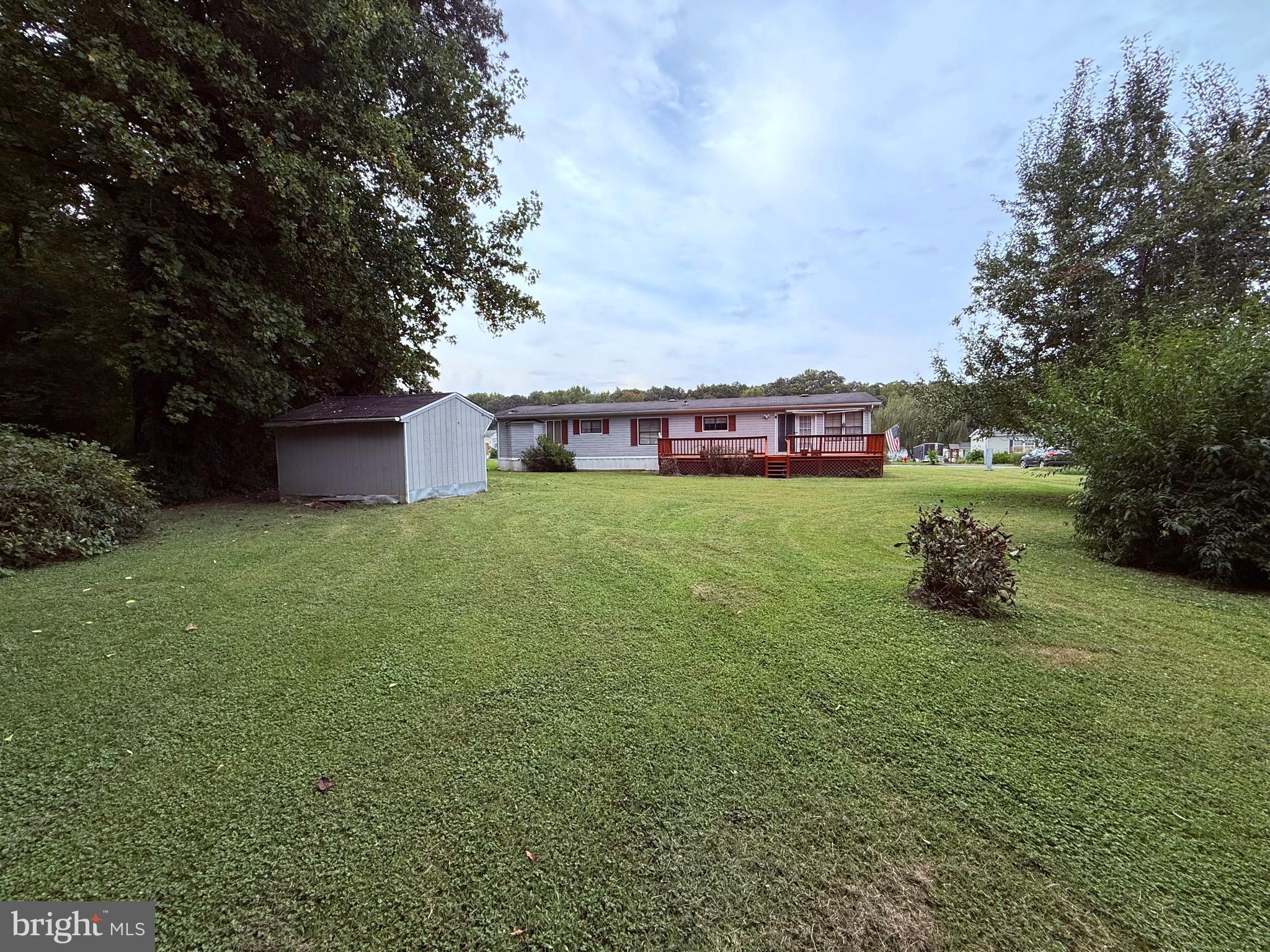 BUSH RIVER MANOR - Residential