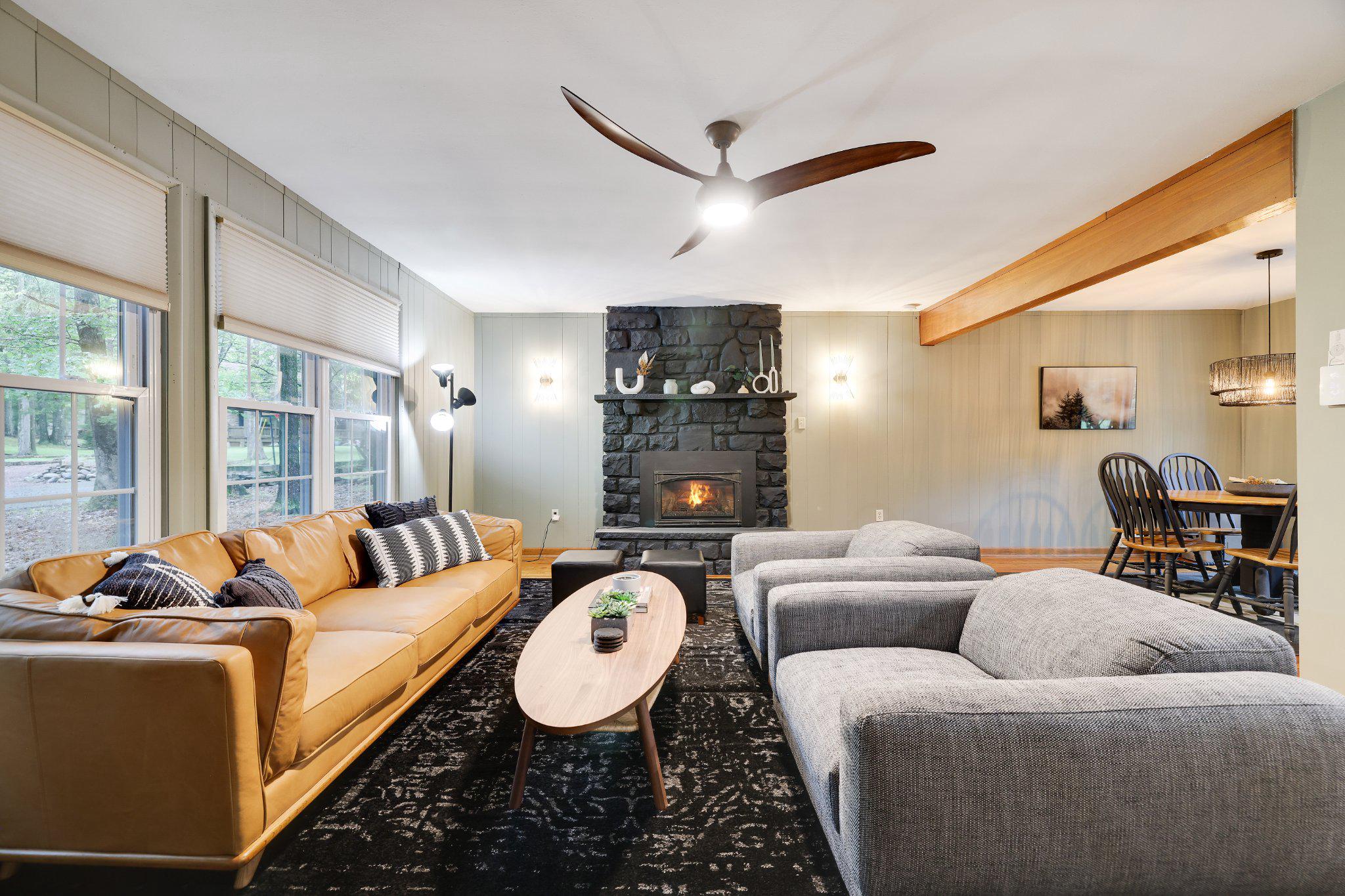 SPLIT ROCK - Residential