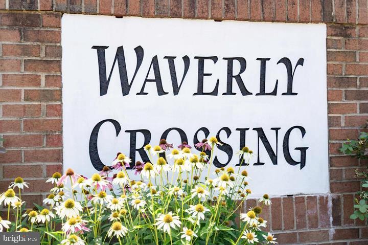 WAVERLY CROSSING - Residential