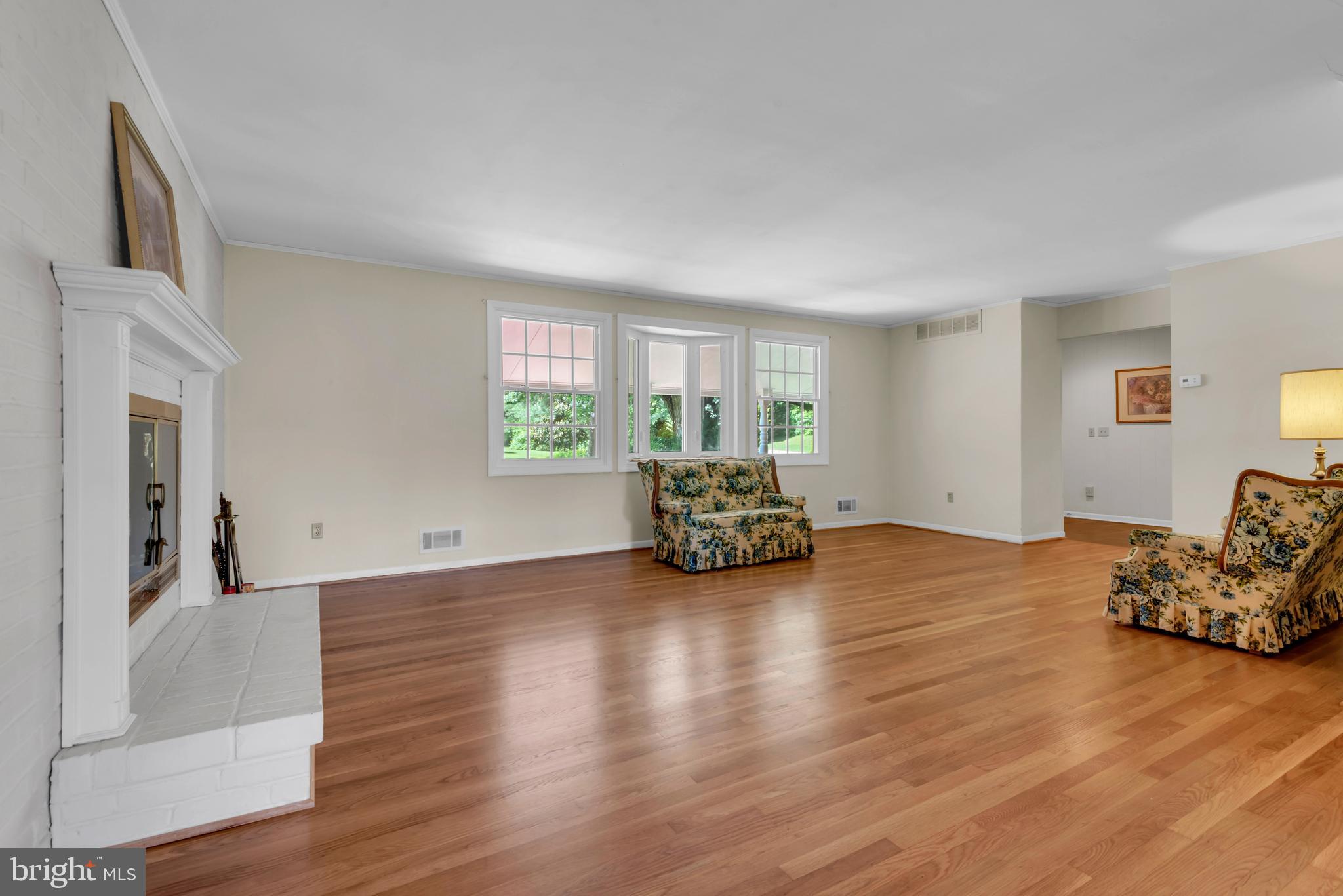 YORK MANOR - Residential