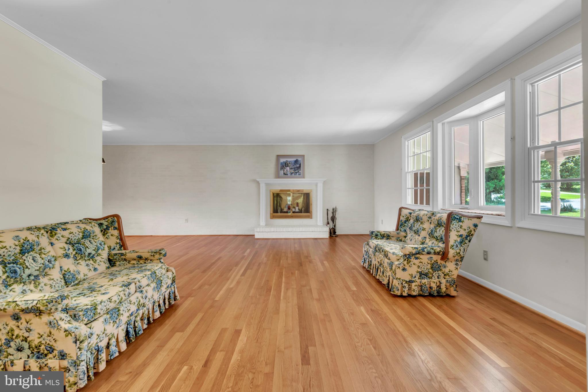 YORK MANOR - Residential