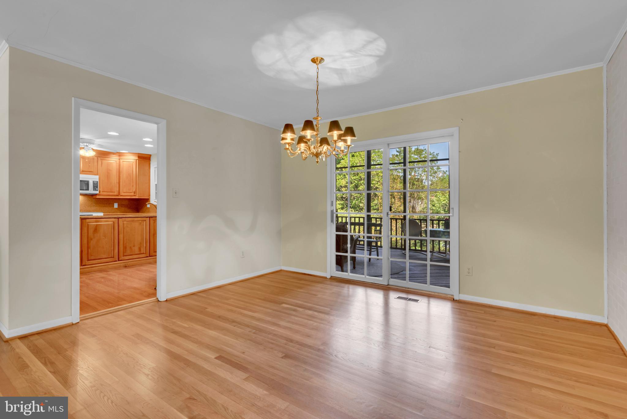 YORK MANOR - Residential
