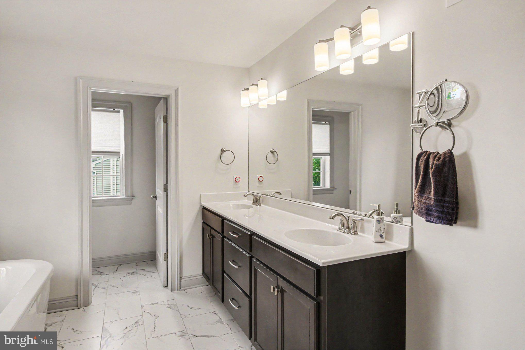 GOSHEN WALK - Residential