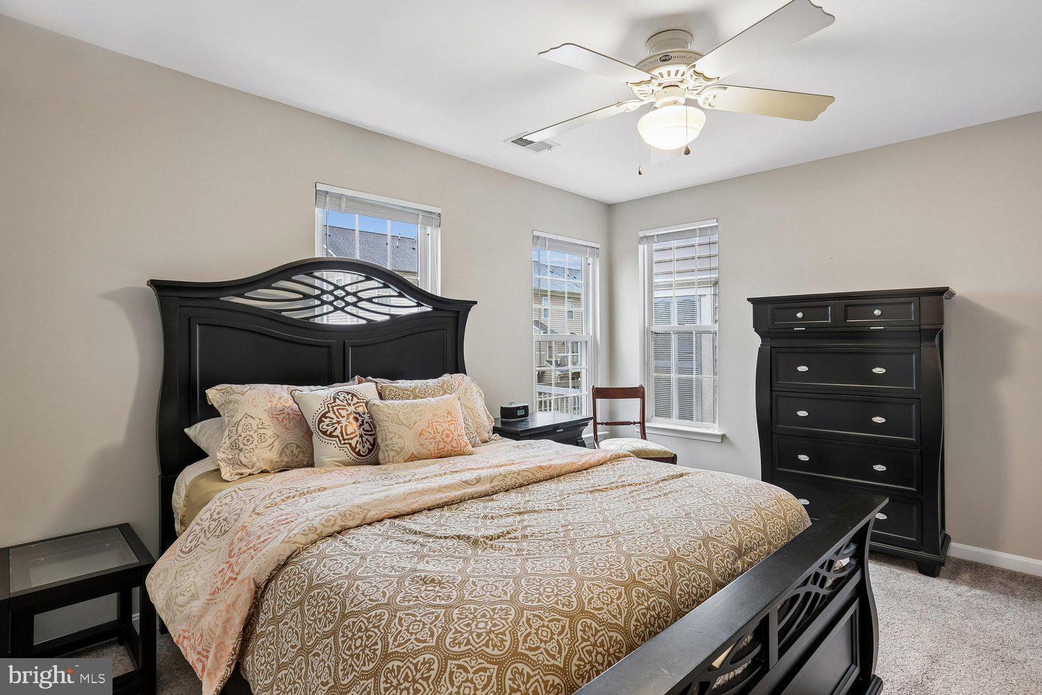 LAKELANDS - Residential