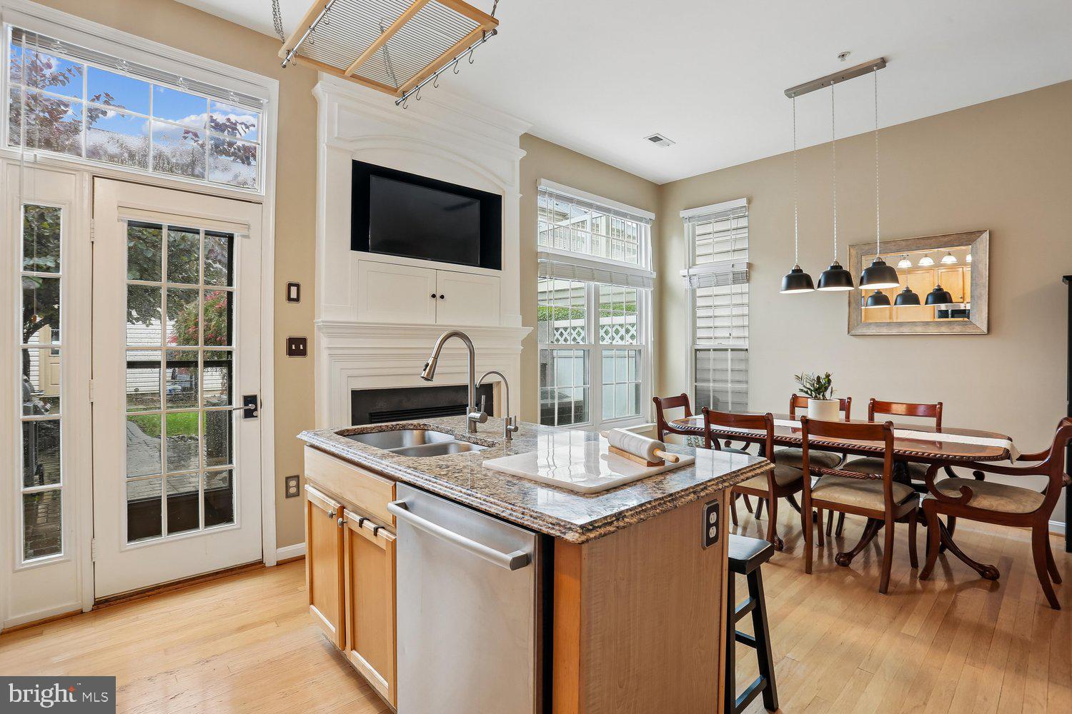 LAKELANDS - Residential