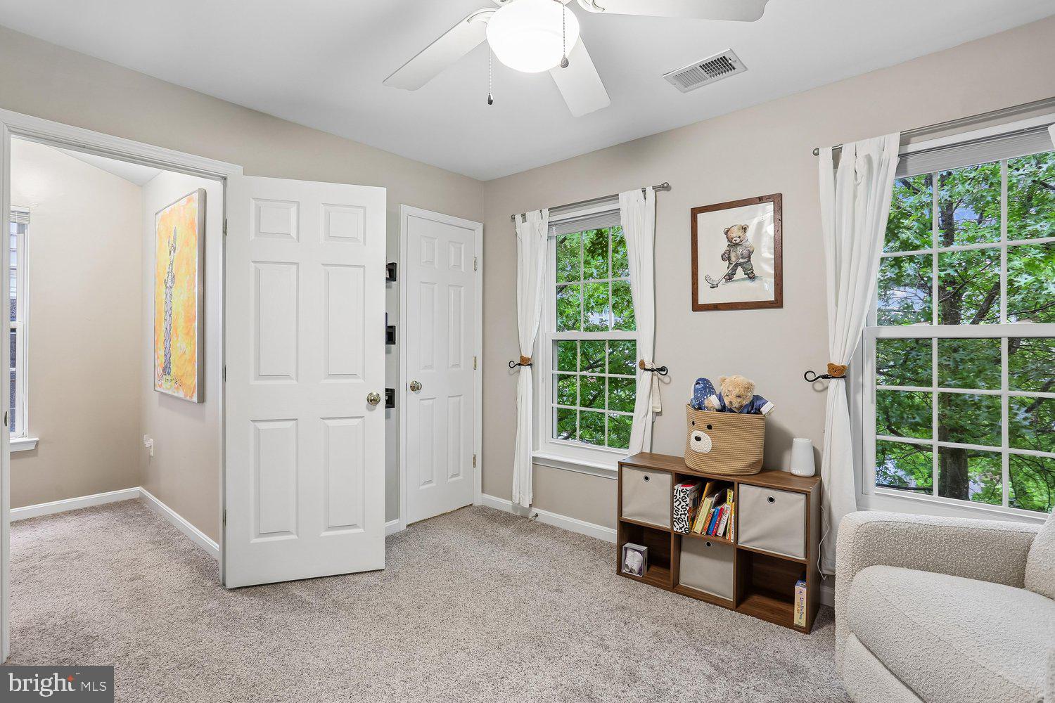 LAKELANDS - Residential