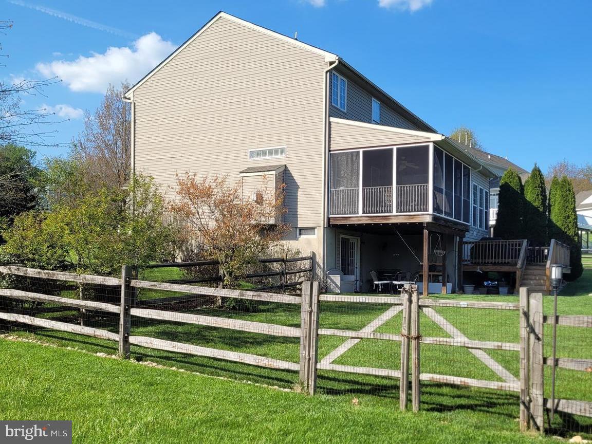 MEDFORD FARMS - Residential