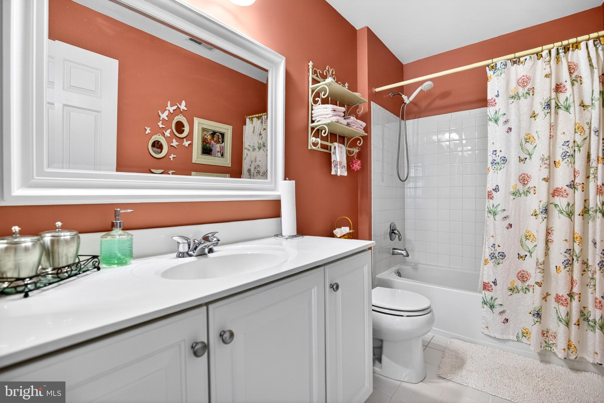 MEDFORD FARMS - Residential