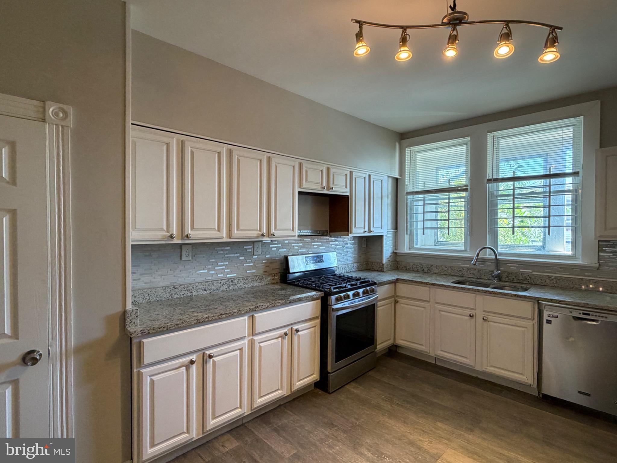 MCELDERRY PARK - Residential