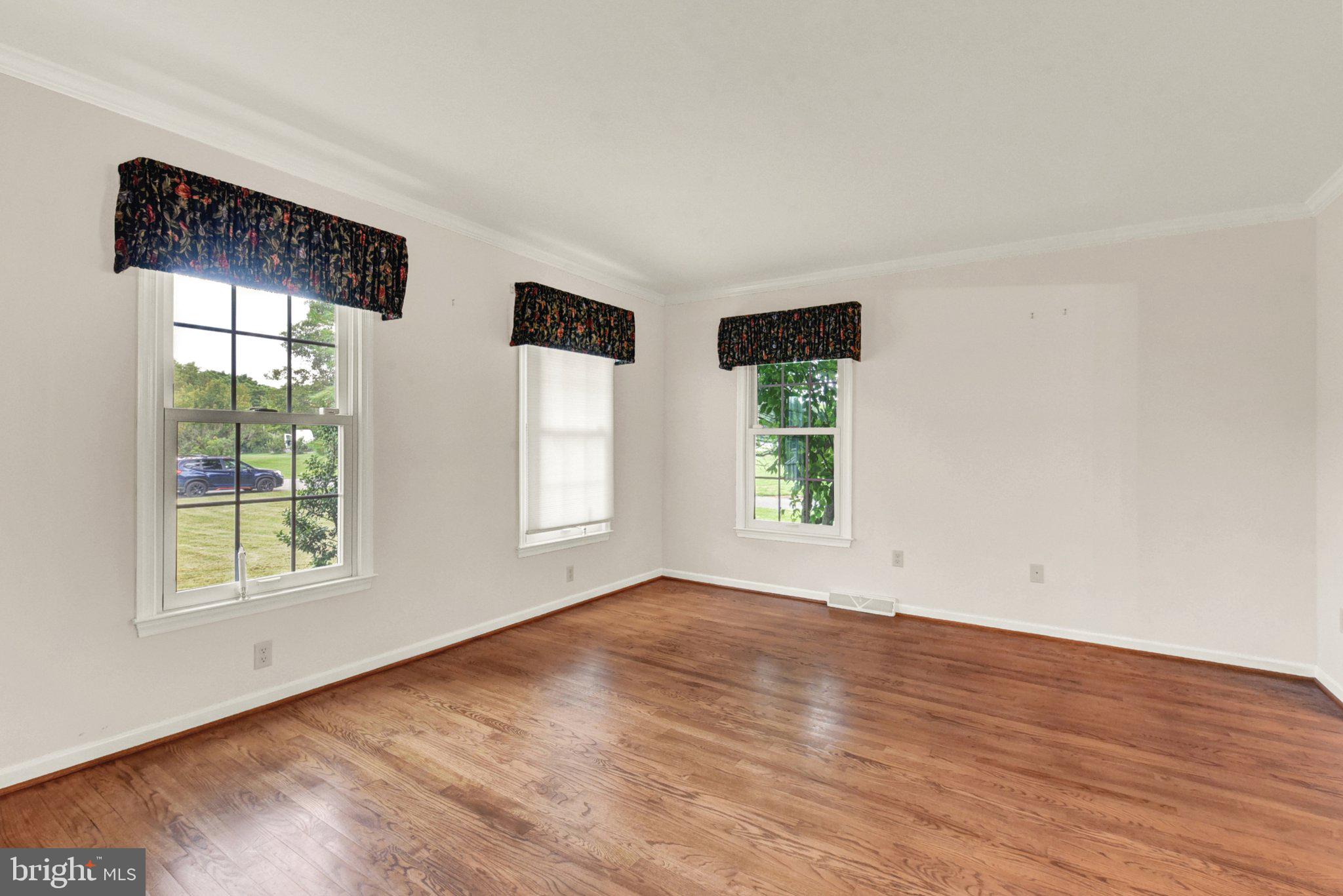 REDWOOD HILLS - Residential
