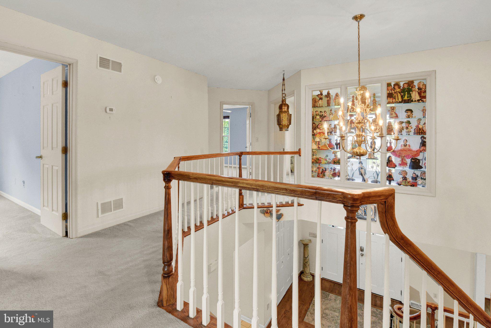 REDWOOD HILLS - Residential