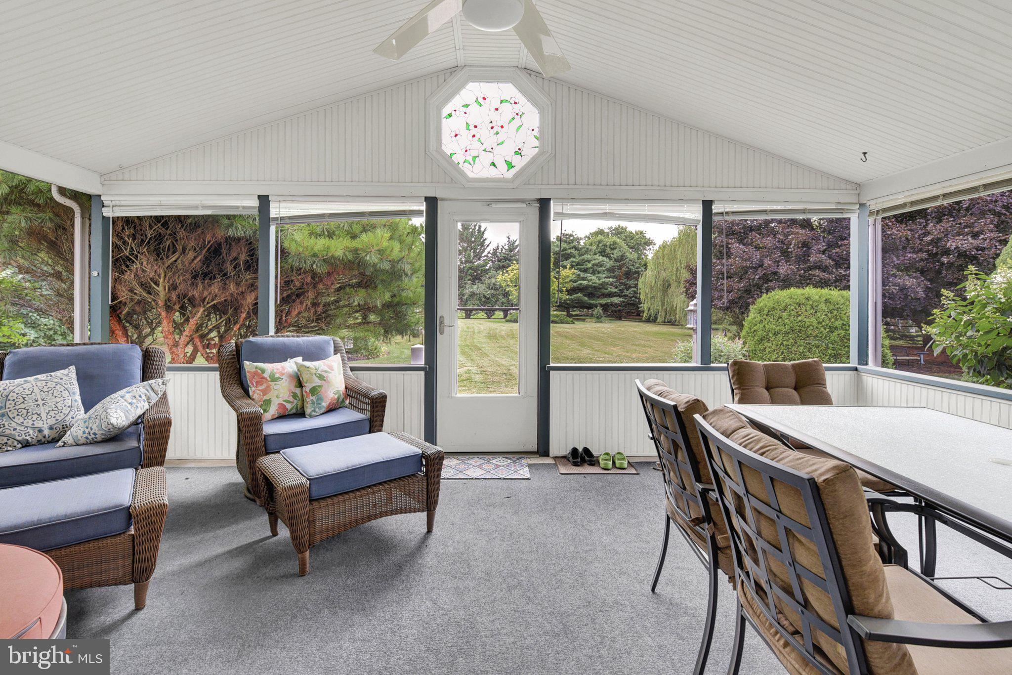 REDWOOD HILLS - Residential