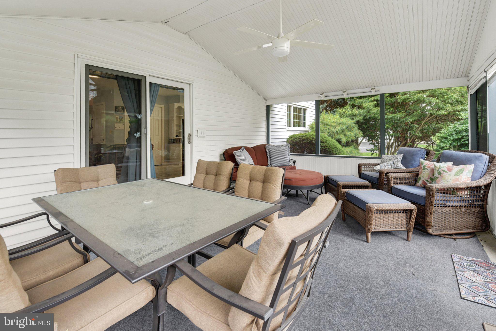 REDWOOD HILLS - Residential
