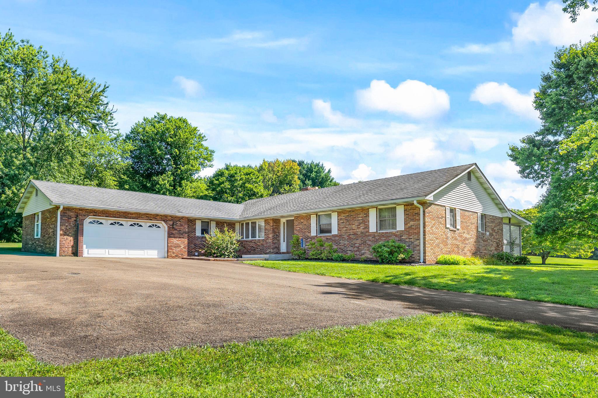 KORNFIELD COUNTRY - Residential