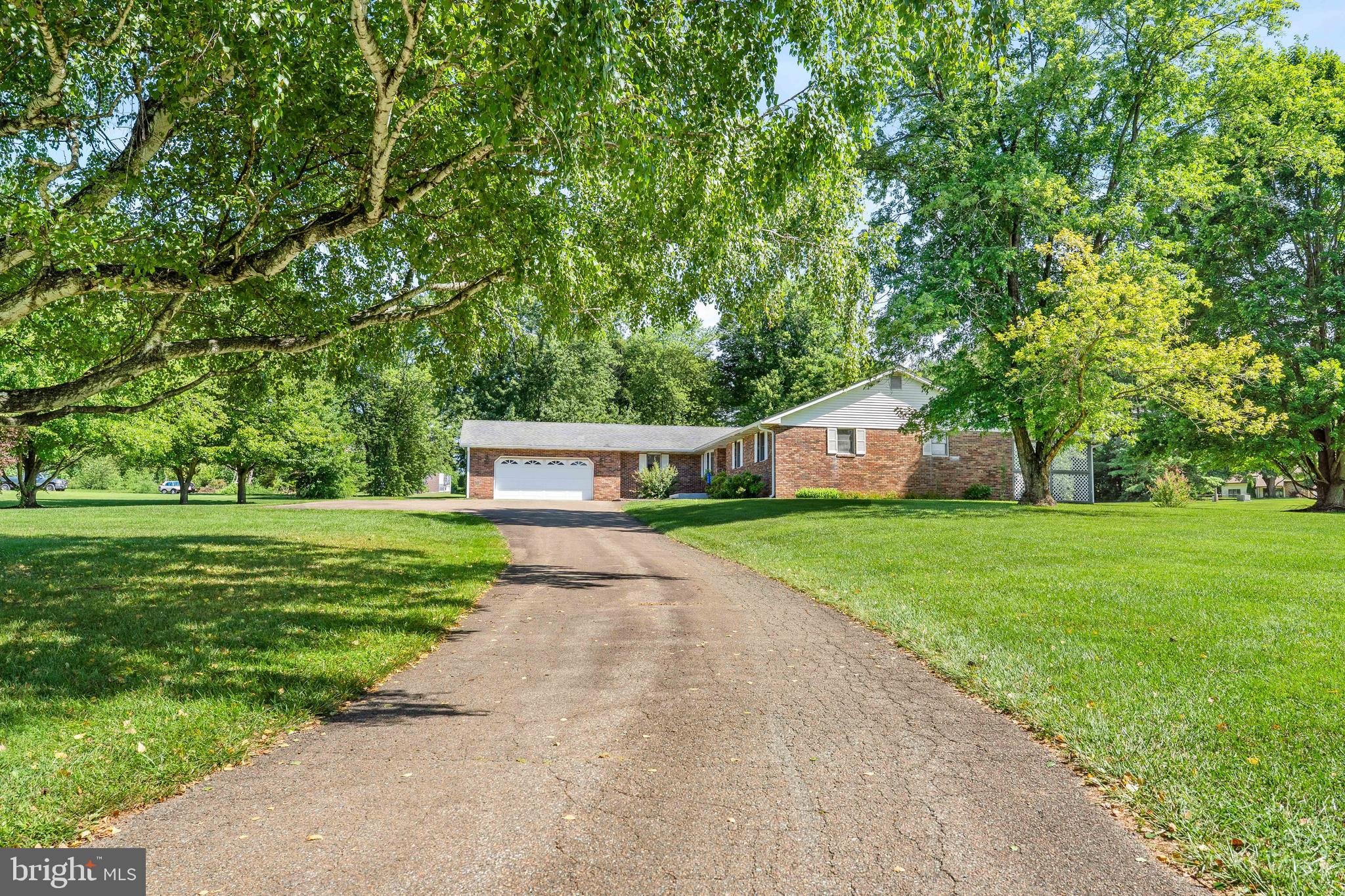 KORNFIELD COUNTRY - Residential