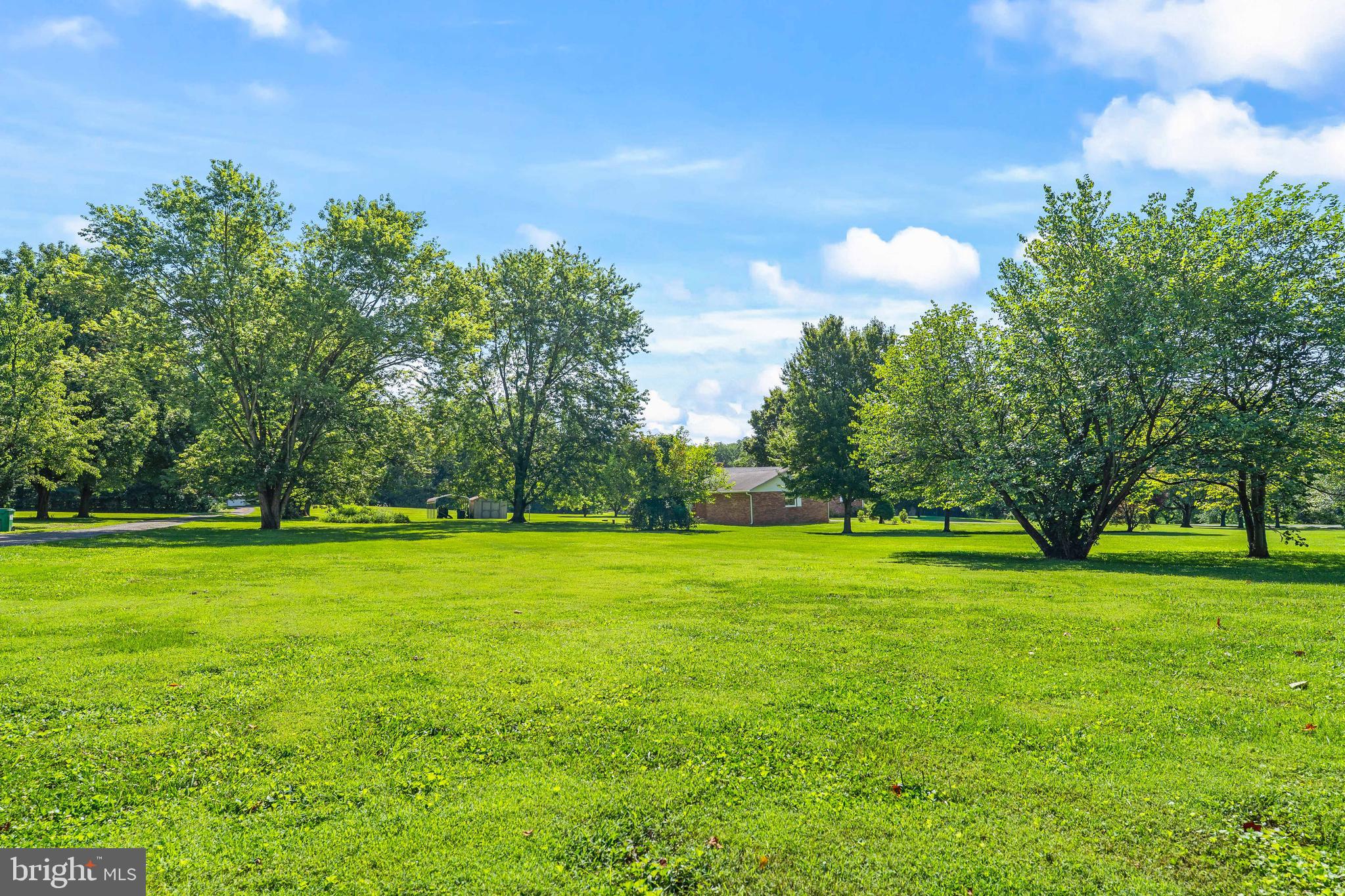 KORNFIELD COUNTRY - Residential