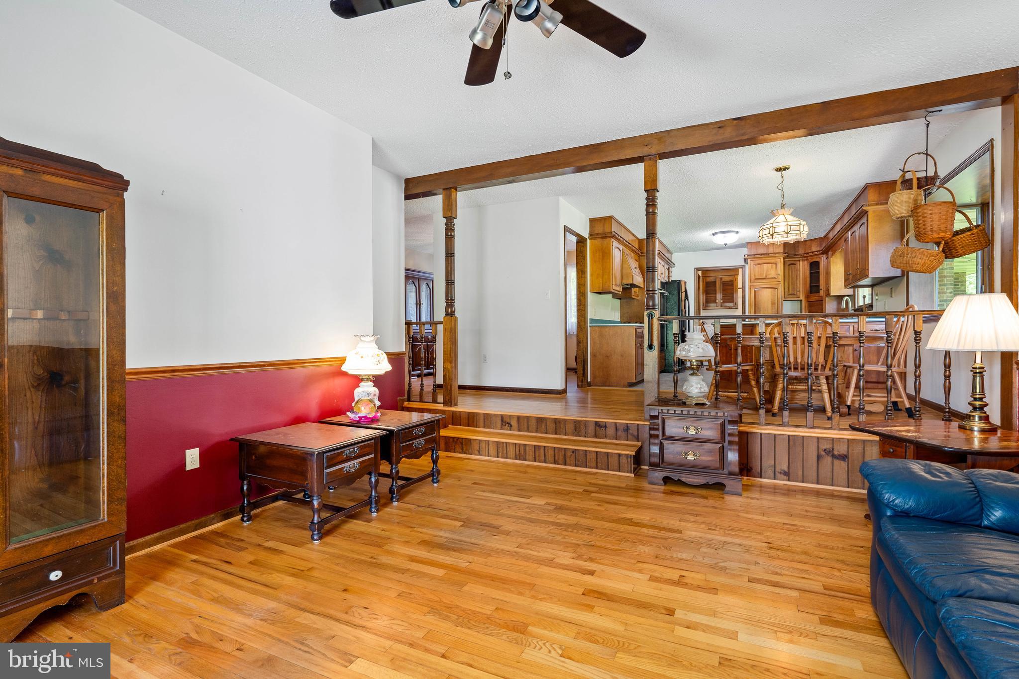 KORNFIELD COUNTRY - Residential
