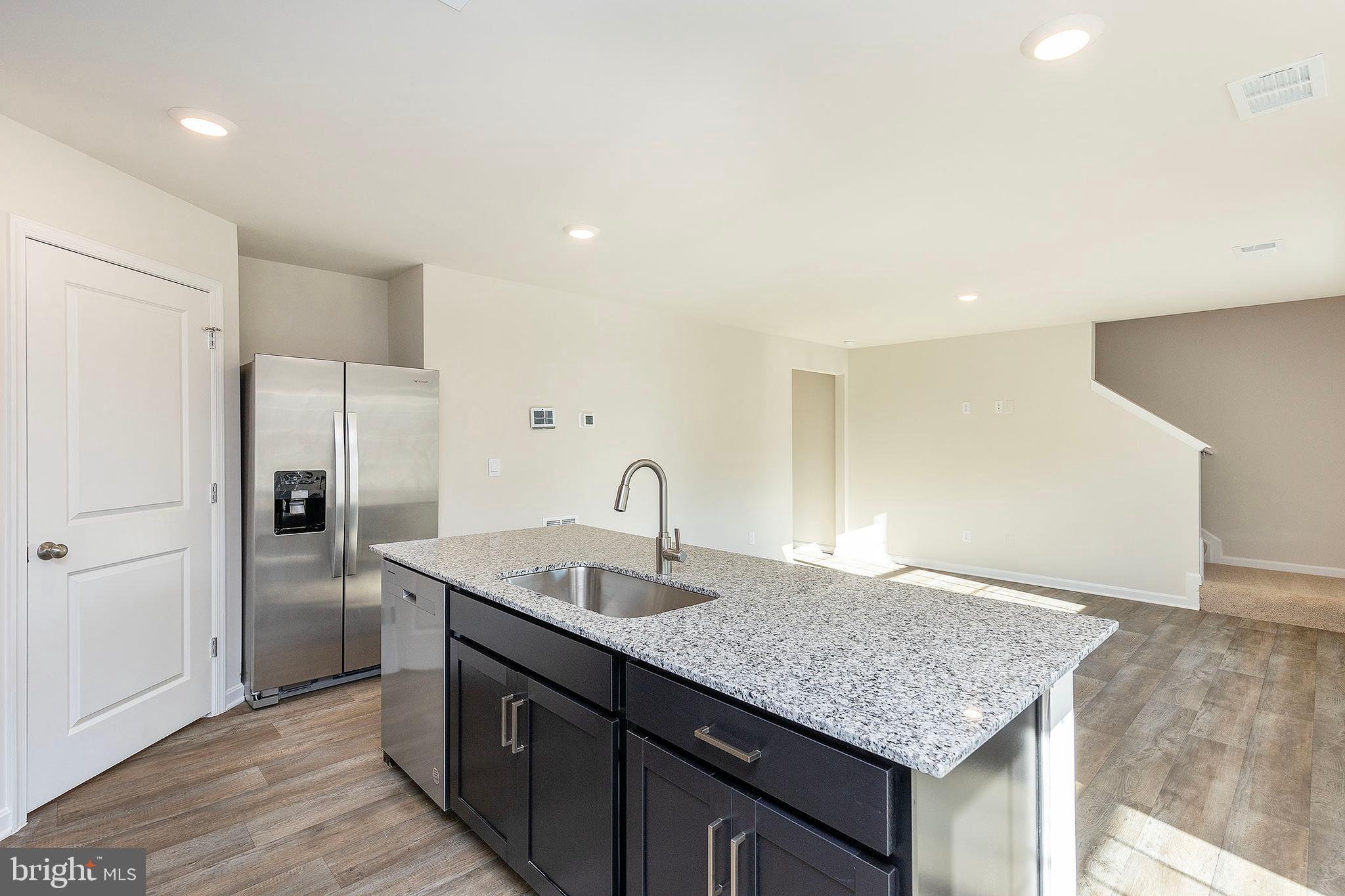 WEST WIND - Residential Lease