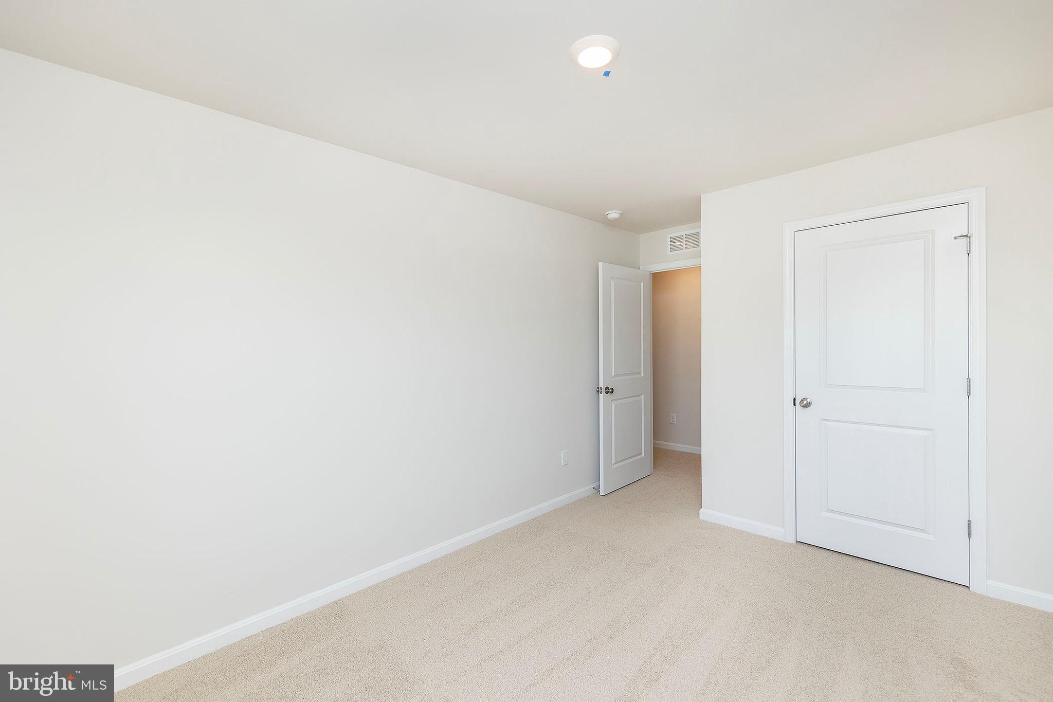 WEST WIND - Residential Lease