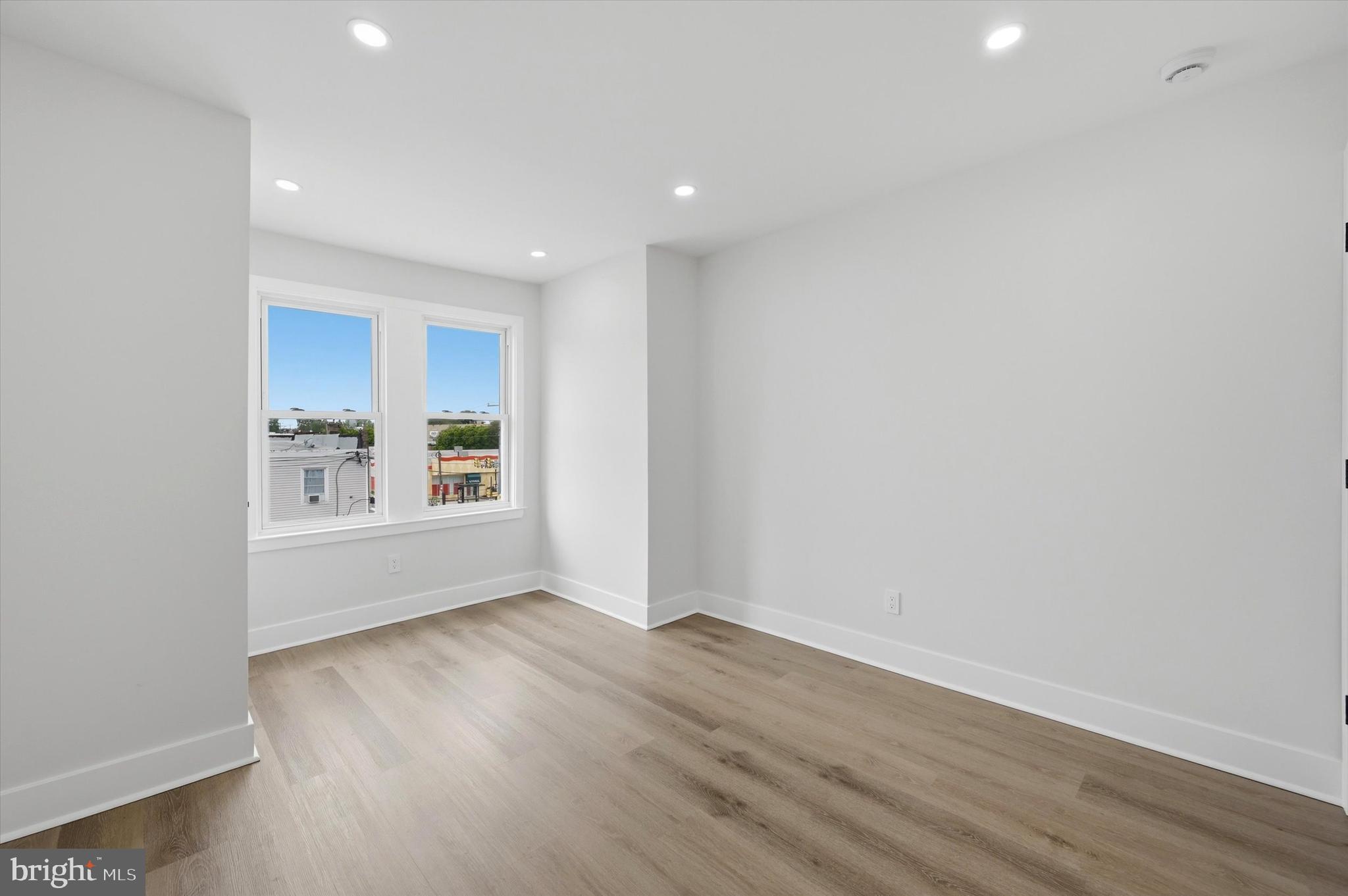 WEST OAK LANE - Residential
