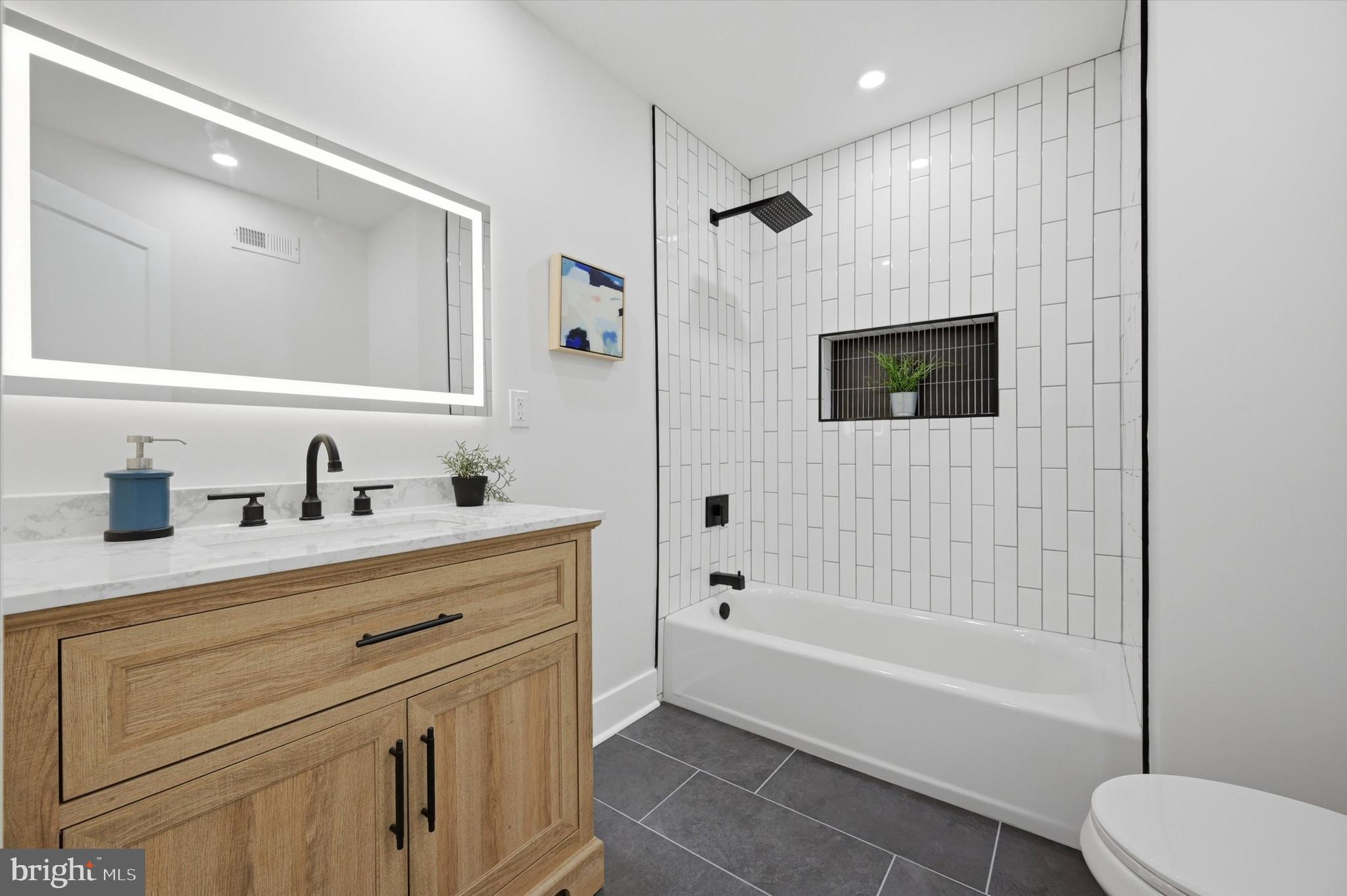 WEST OAK LANE - Residential