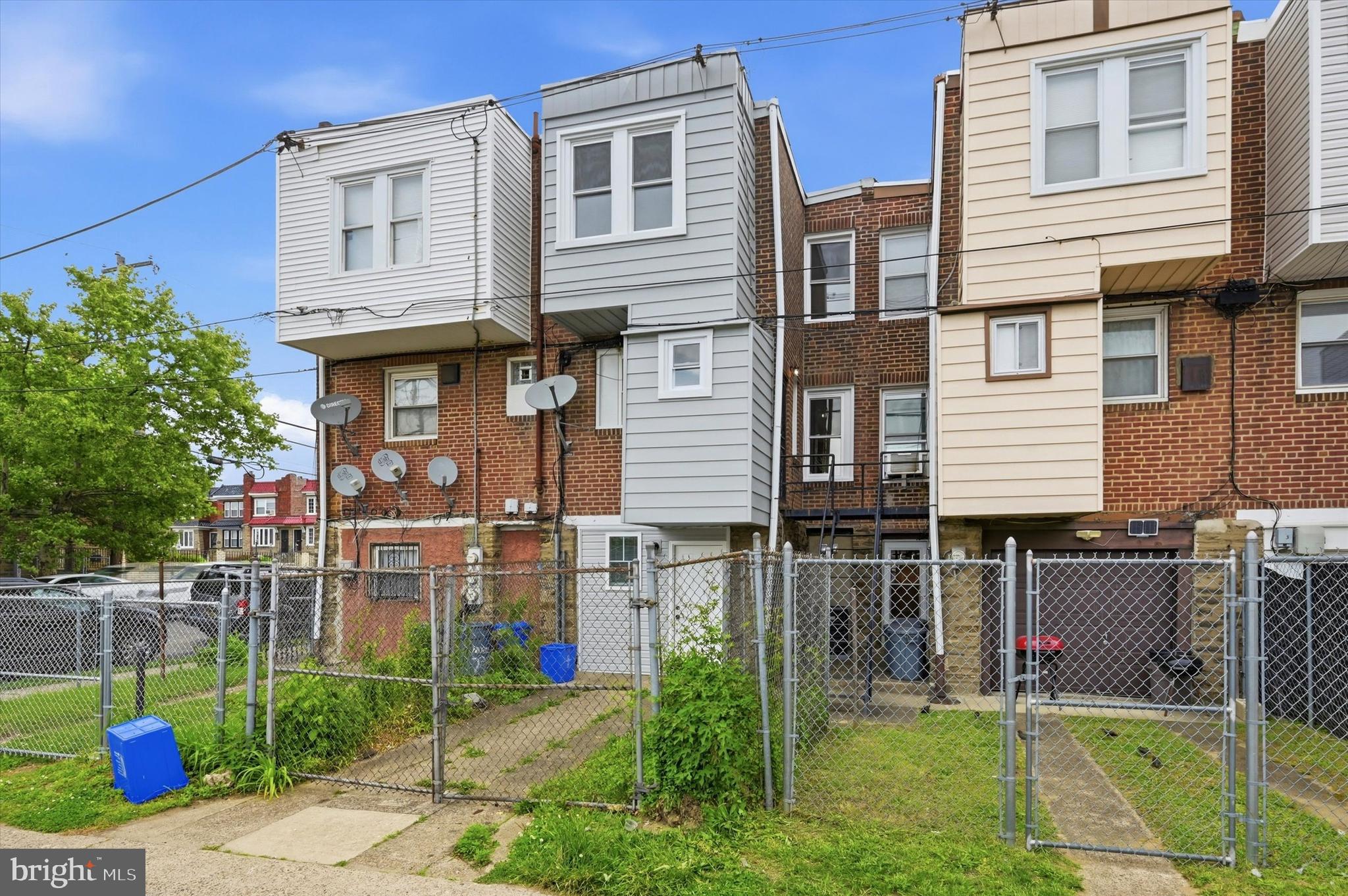 WEST OAK LANE - Residential