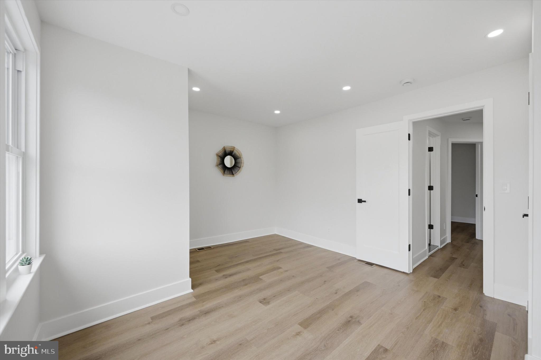 WEST OAK LANE - Residential