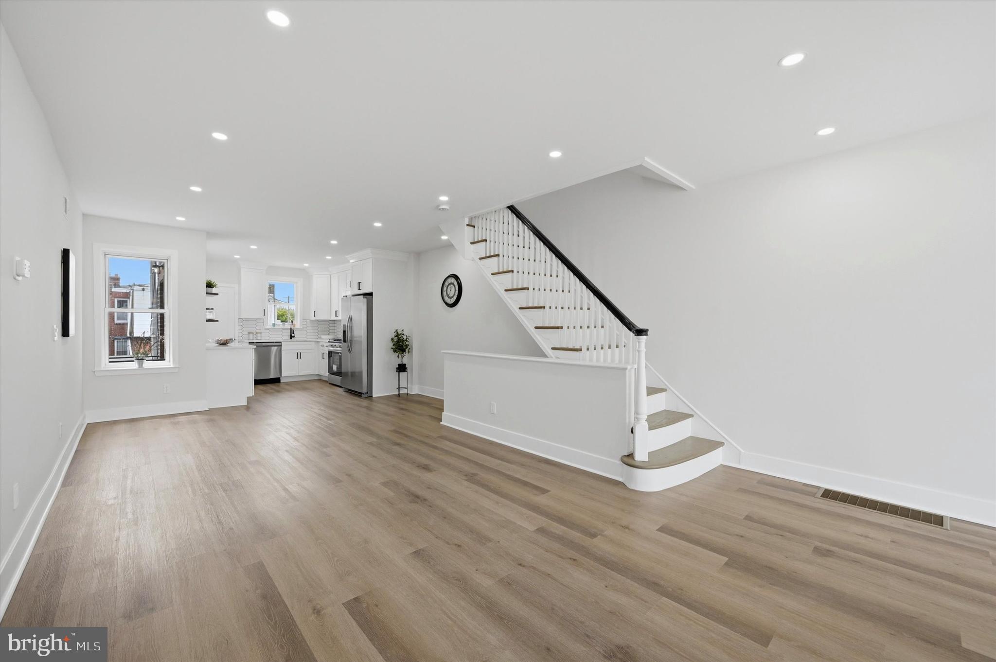 WEST OAK LANE - Residential
