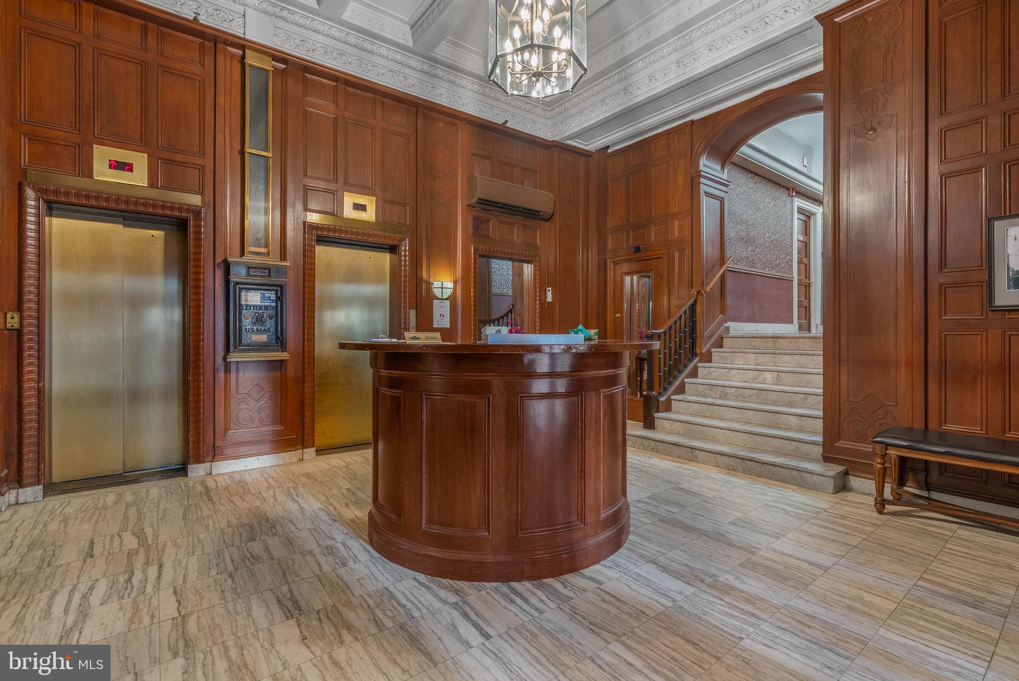 WASHINGTON SQ WEST - Residential
