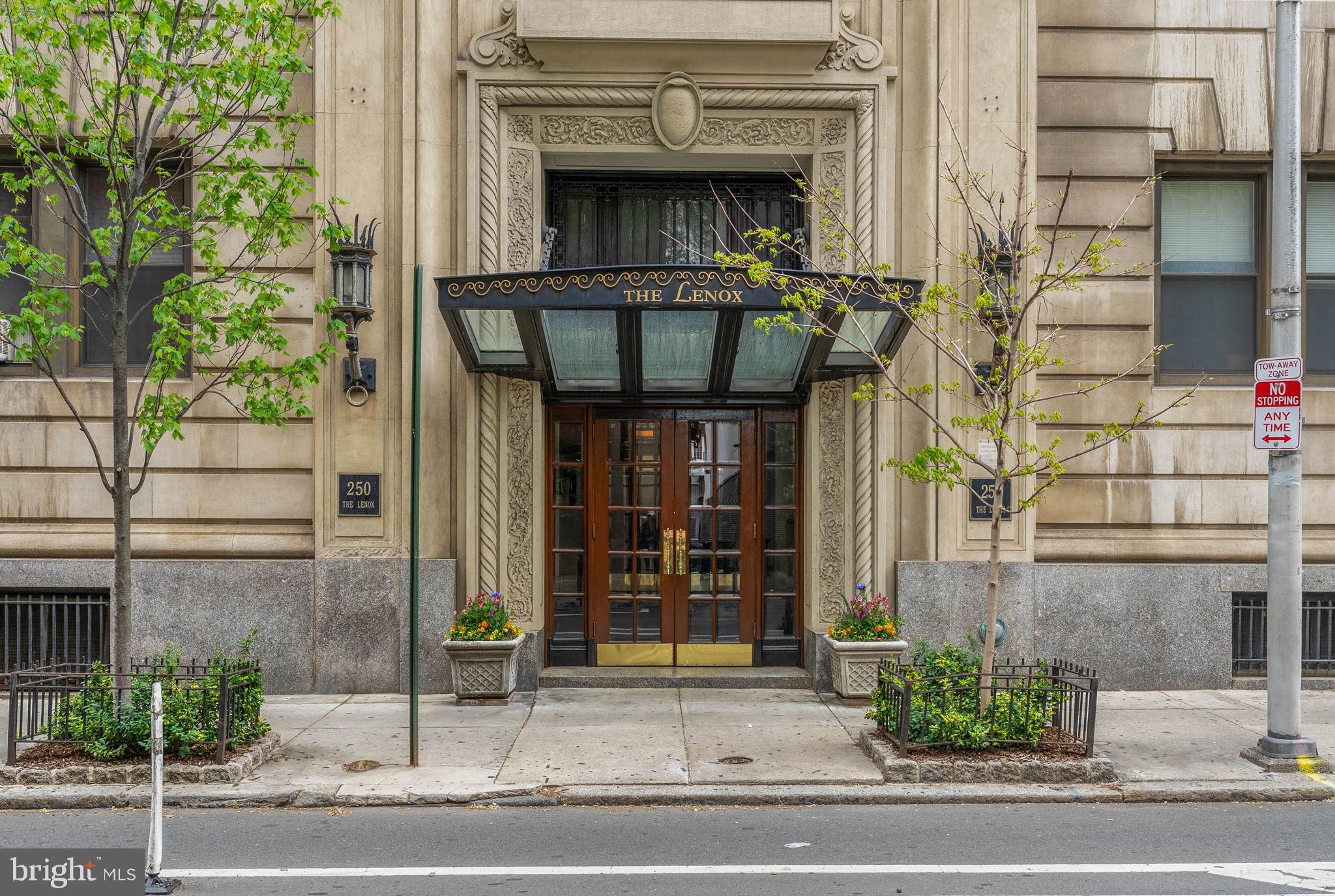 WASHINGTON SQ WEST - Residential