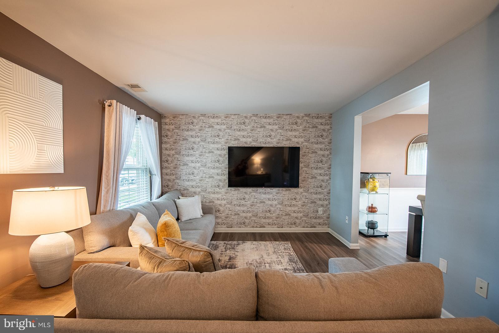 LEXINGTON ESTATES - Residential