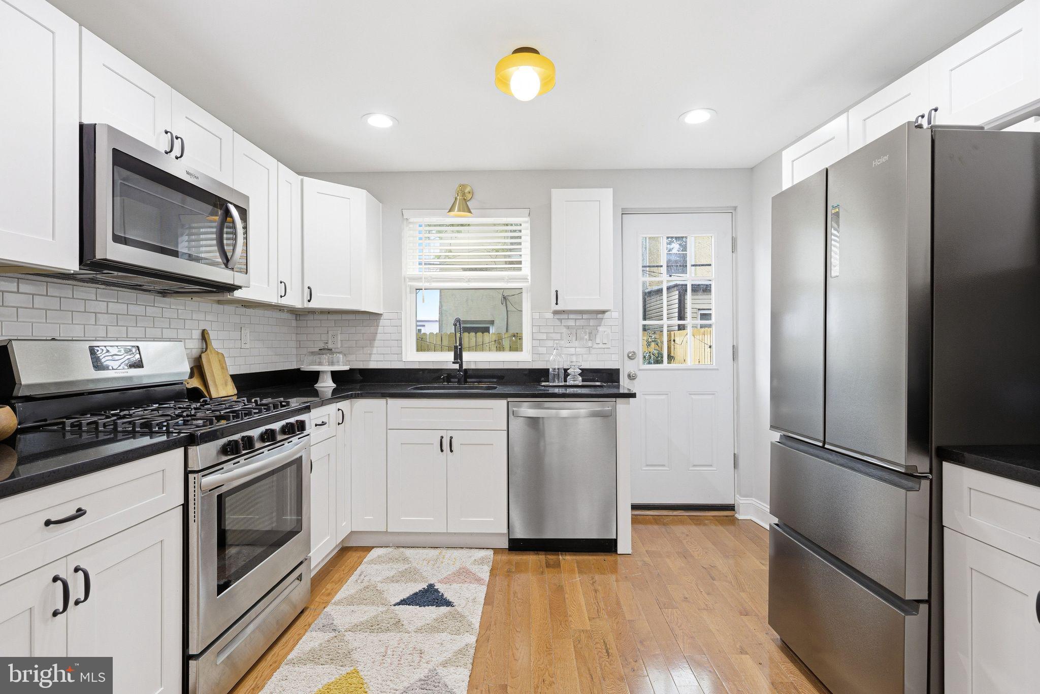 PASSYUNK SQUARE - Residential