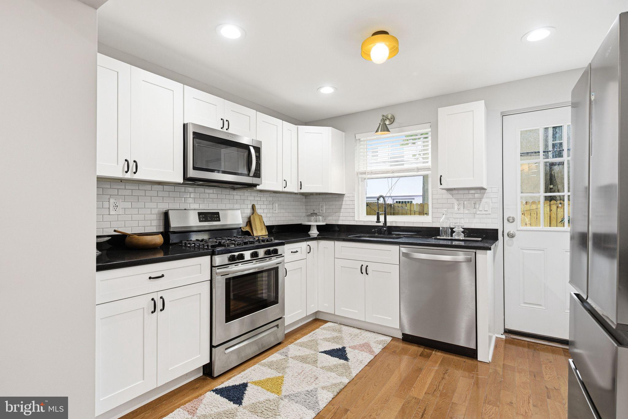 PASSYUNK SQUARE - Residential