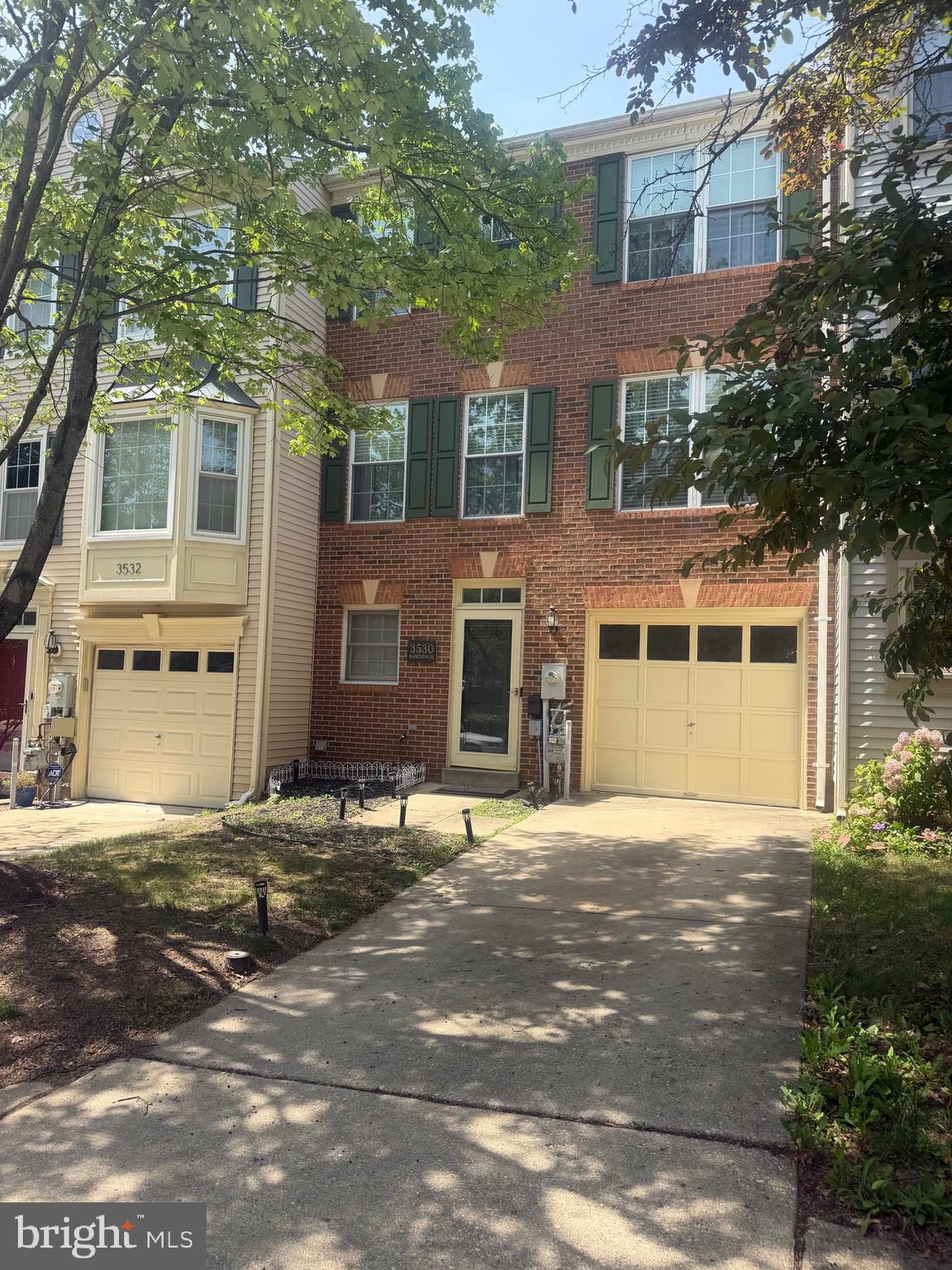 RUSSETT - Residential