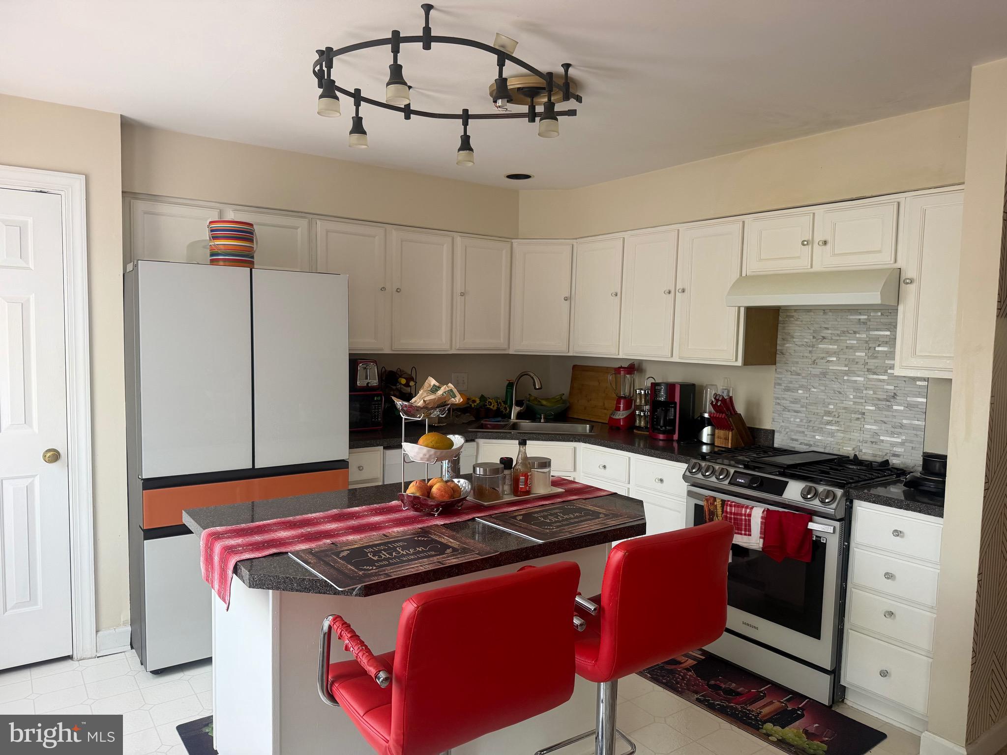 RUSSETT - Residential