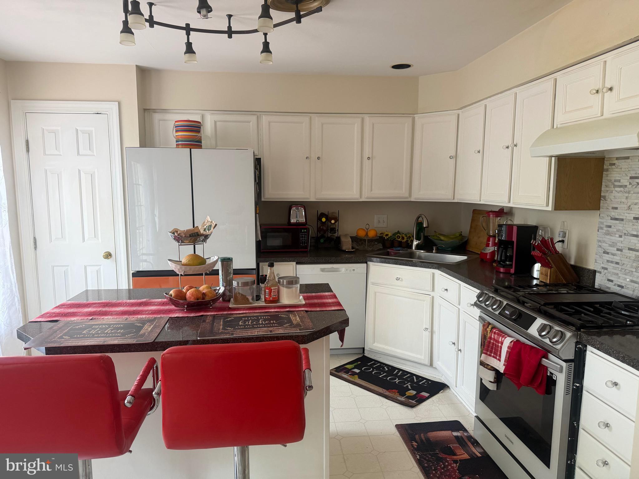 RUSSETT - Residential